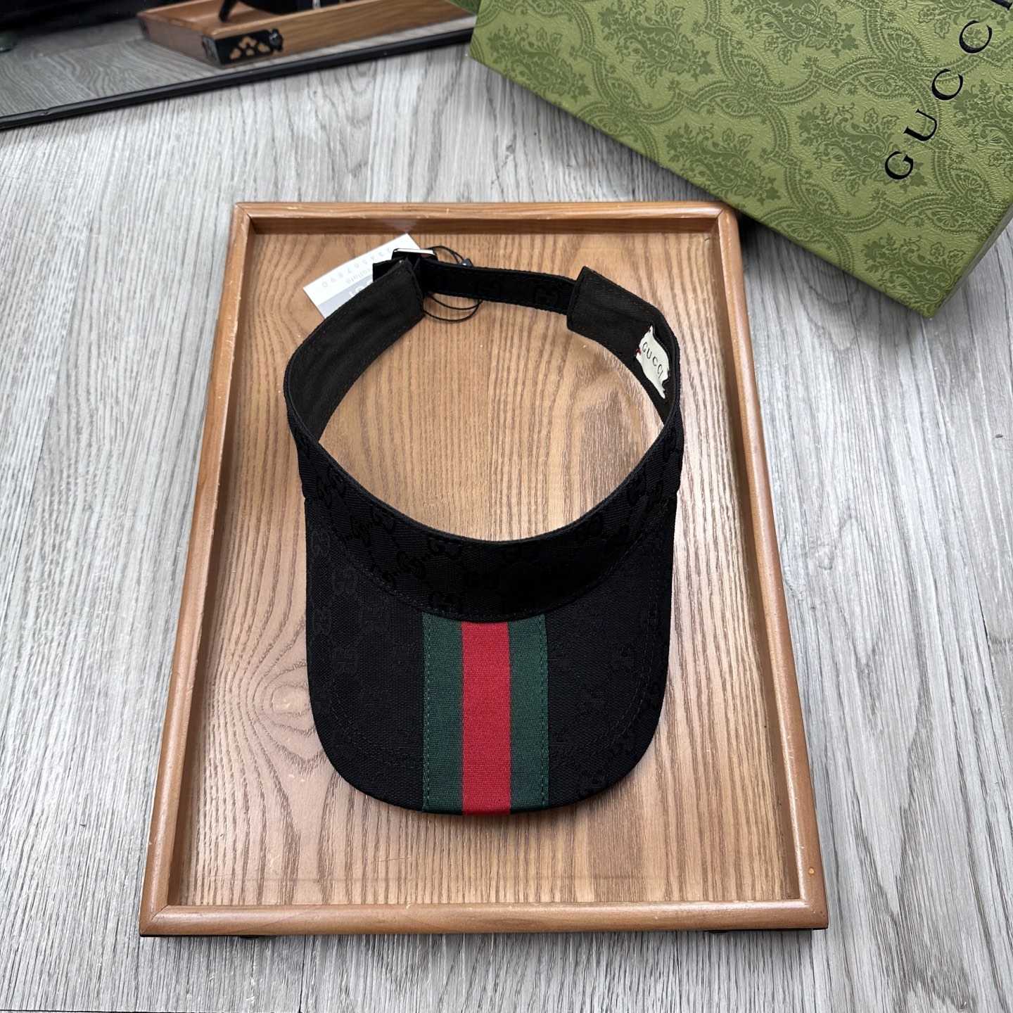 Gucci Original GG Canvas Visor With Web - DesignerGu