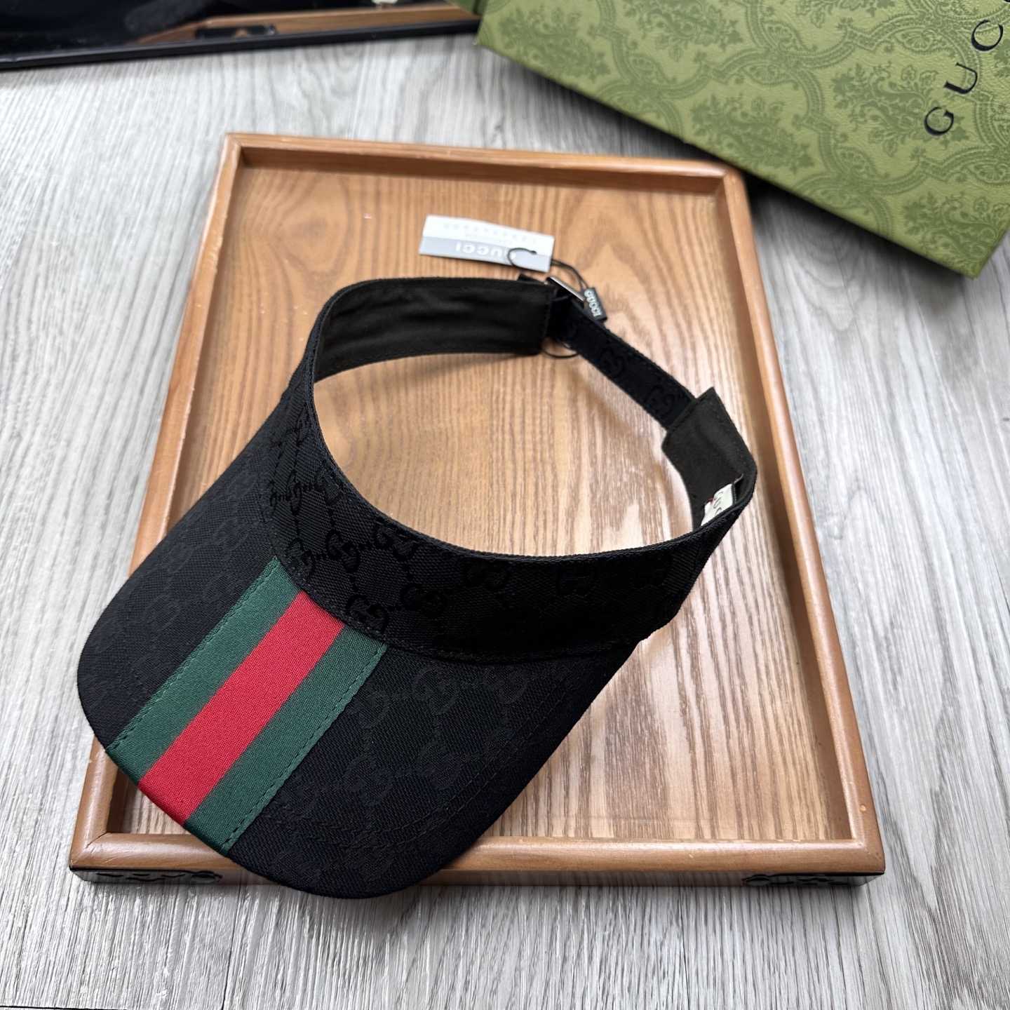 Gucci Original GG Canvas Visor With Web - DesignerGu