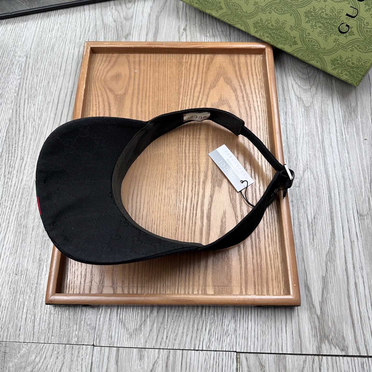 Gucci Original GG Canvas Visor With Web - DesignerGu