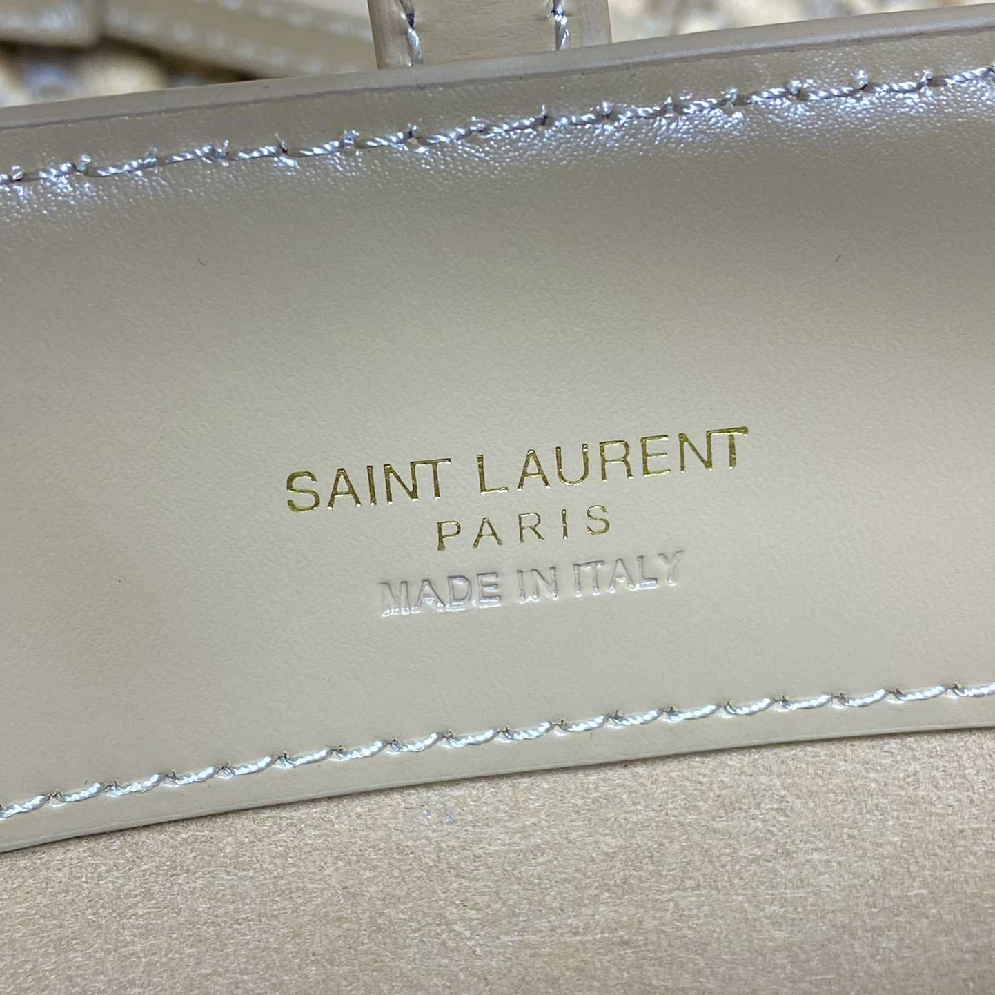 Saint Laurent Le 37 Mini In Shiny Leather - DesignerGu