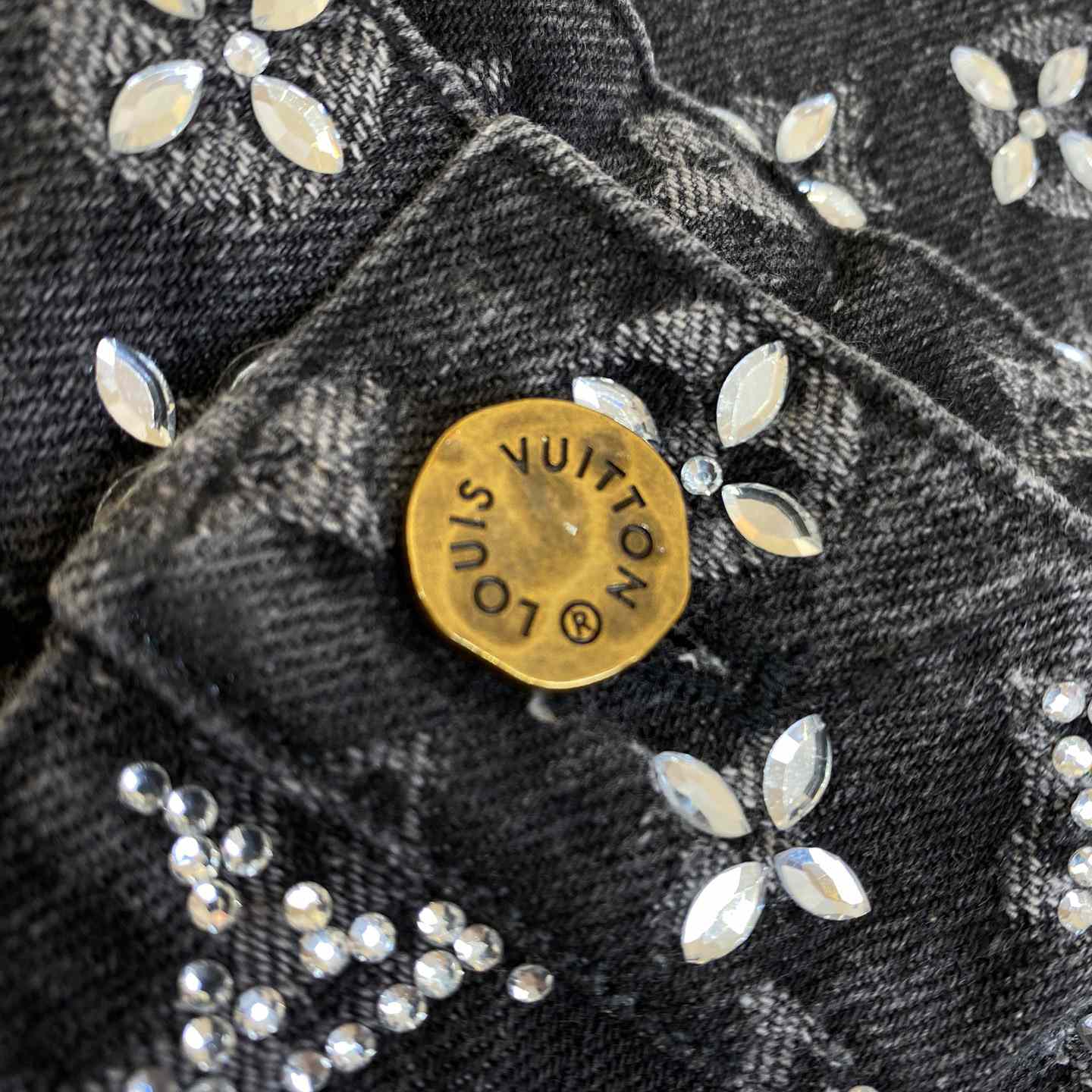 Louis Vuitton Embroidered Monogram Baggy Denim Pants   1ABY8N - DesignerGu