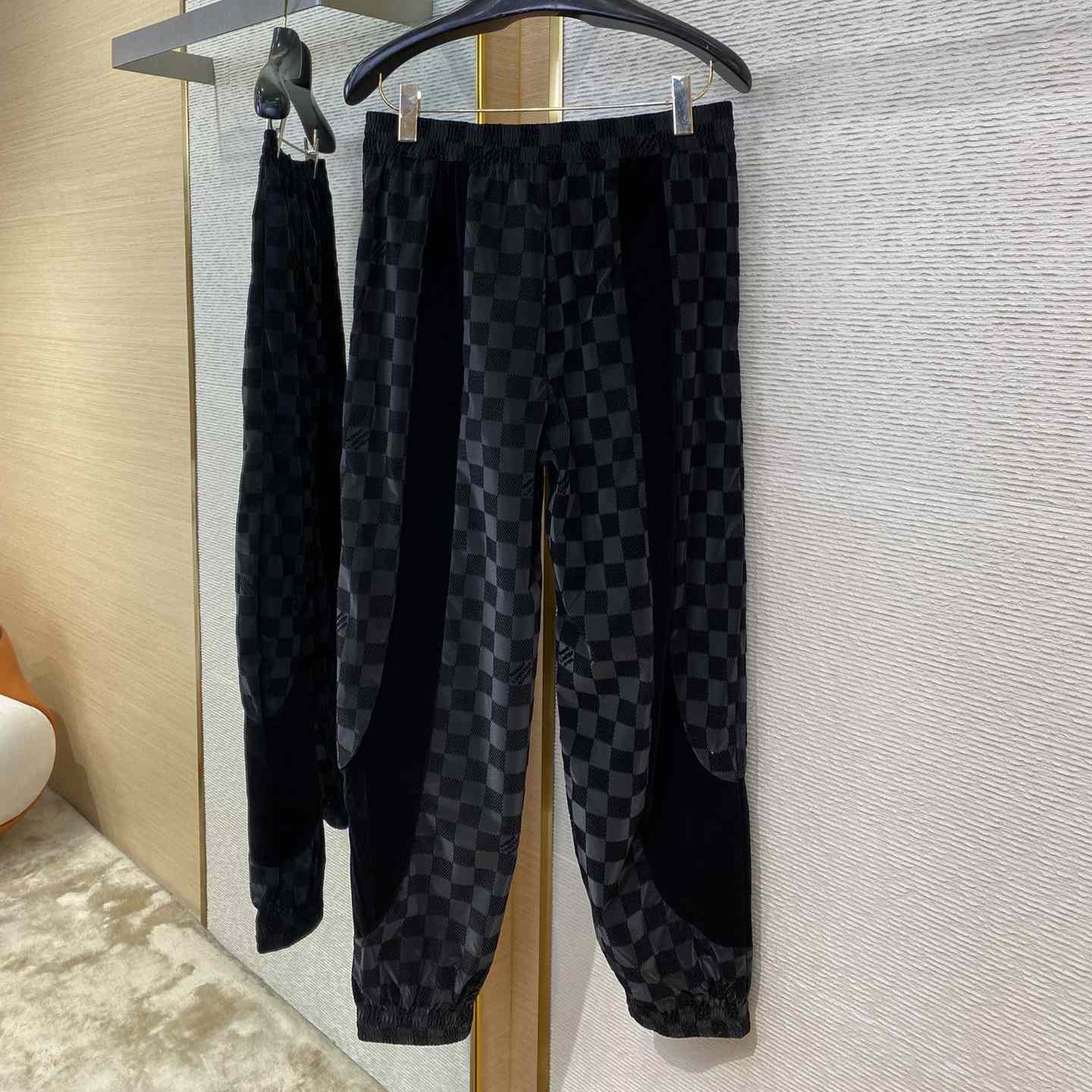 Louis Vuitton Flocked Damier Technical Track Pants   1AHCDQ - DesignerGu