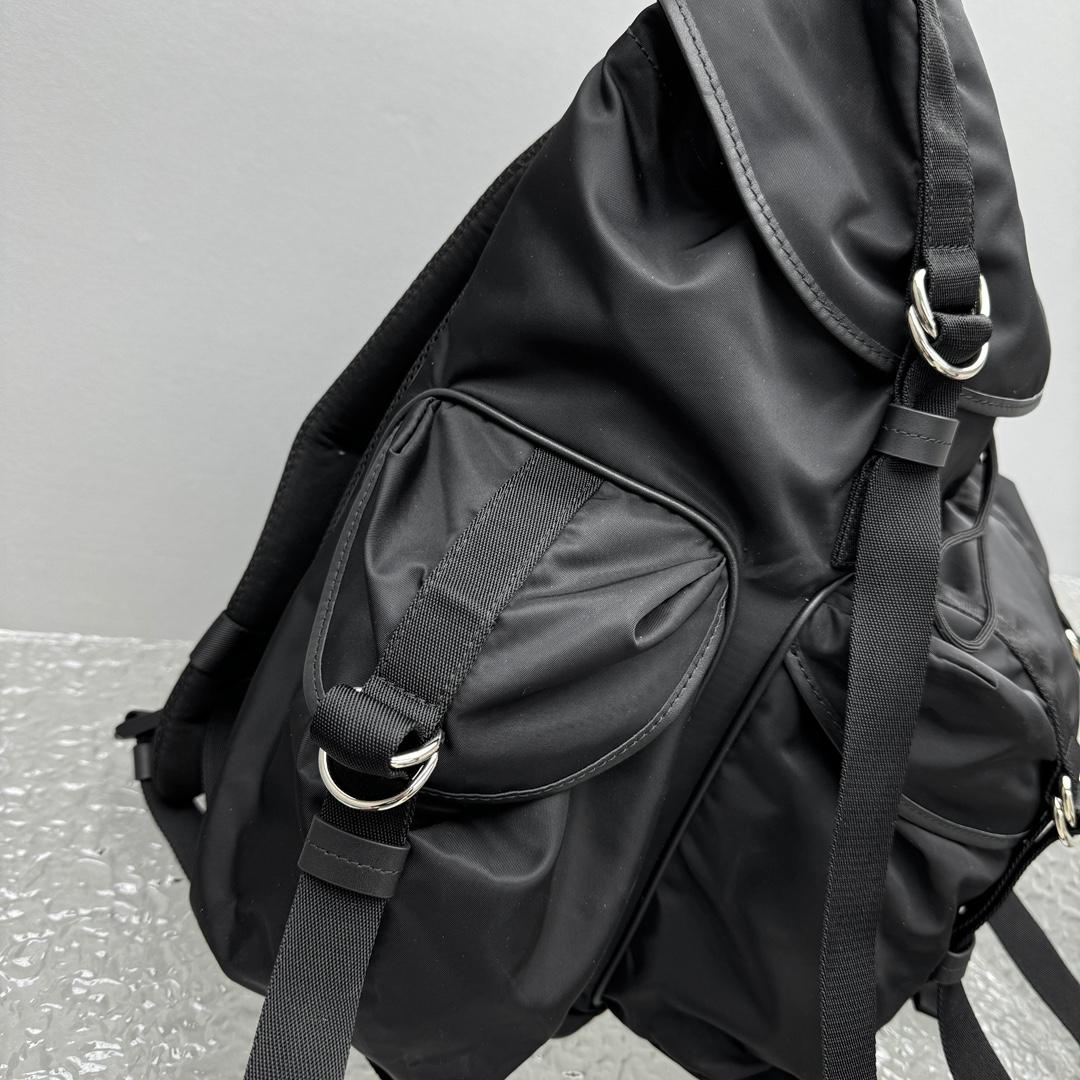 Maison Margiela Black High Tech XL Backpack - DesignerGu