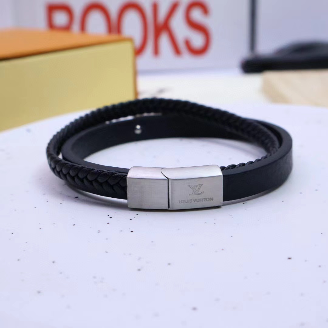 Louis Vuitton Bracelet - DesignerGu