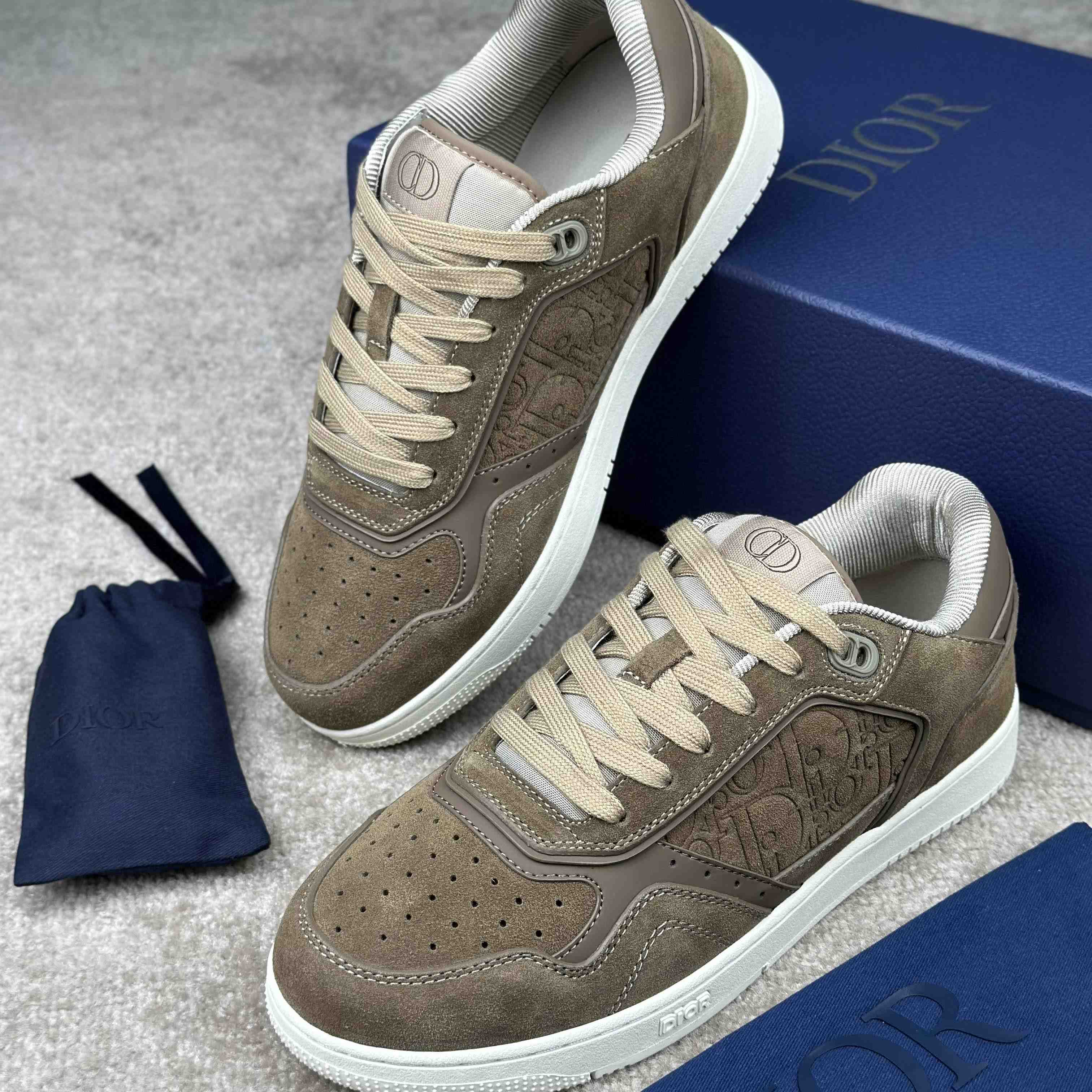 Dior B27 Low-Top Sneaker  - DesignerGu