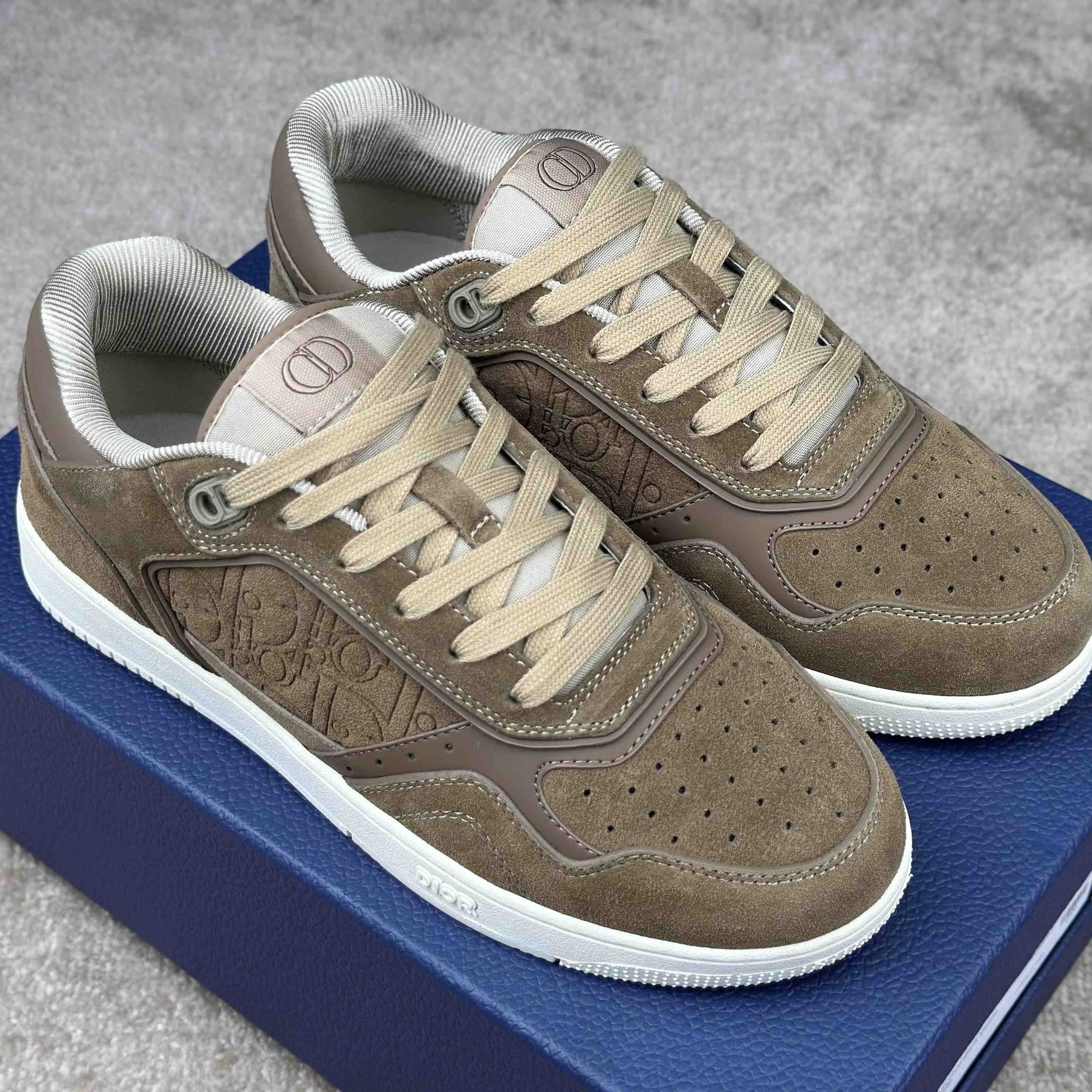 Dior B27 Low-Top Sneaker  - DesignerGu