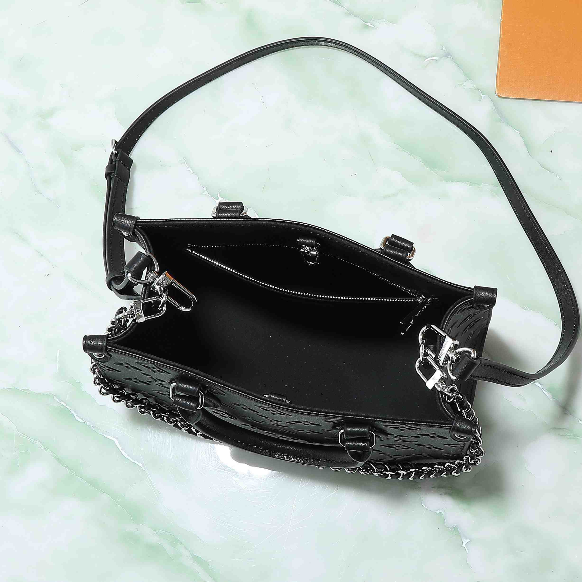 Louis Vuitton OnTheGo PM   M14576 - DesignerGu