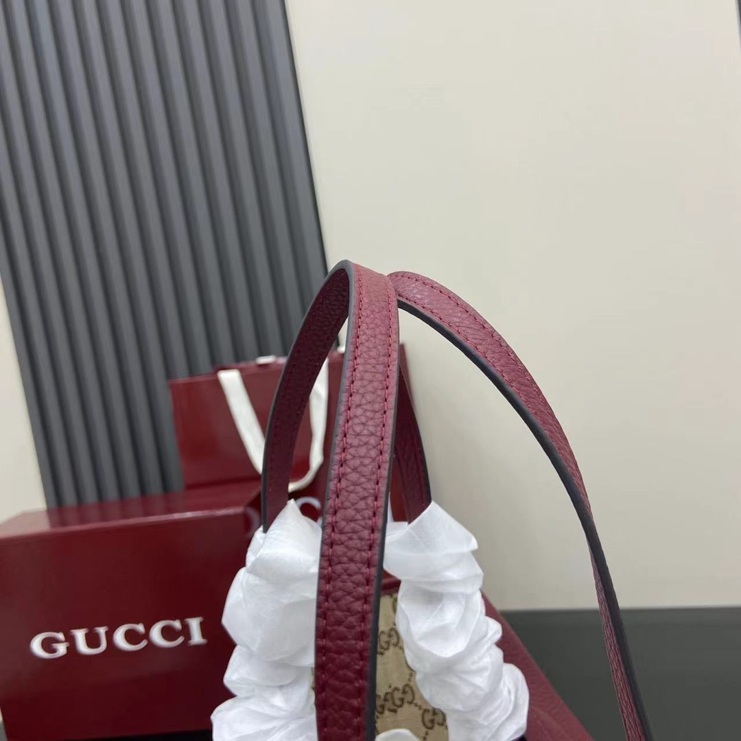 Gucci Totissima Large Reversible Tote Bag - DesignerGu