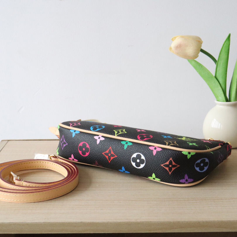  Louis Vuitton Pouch Pochette  22*13cm   M92649 - DesignerGu