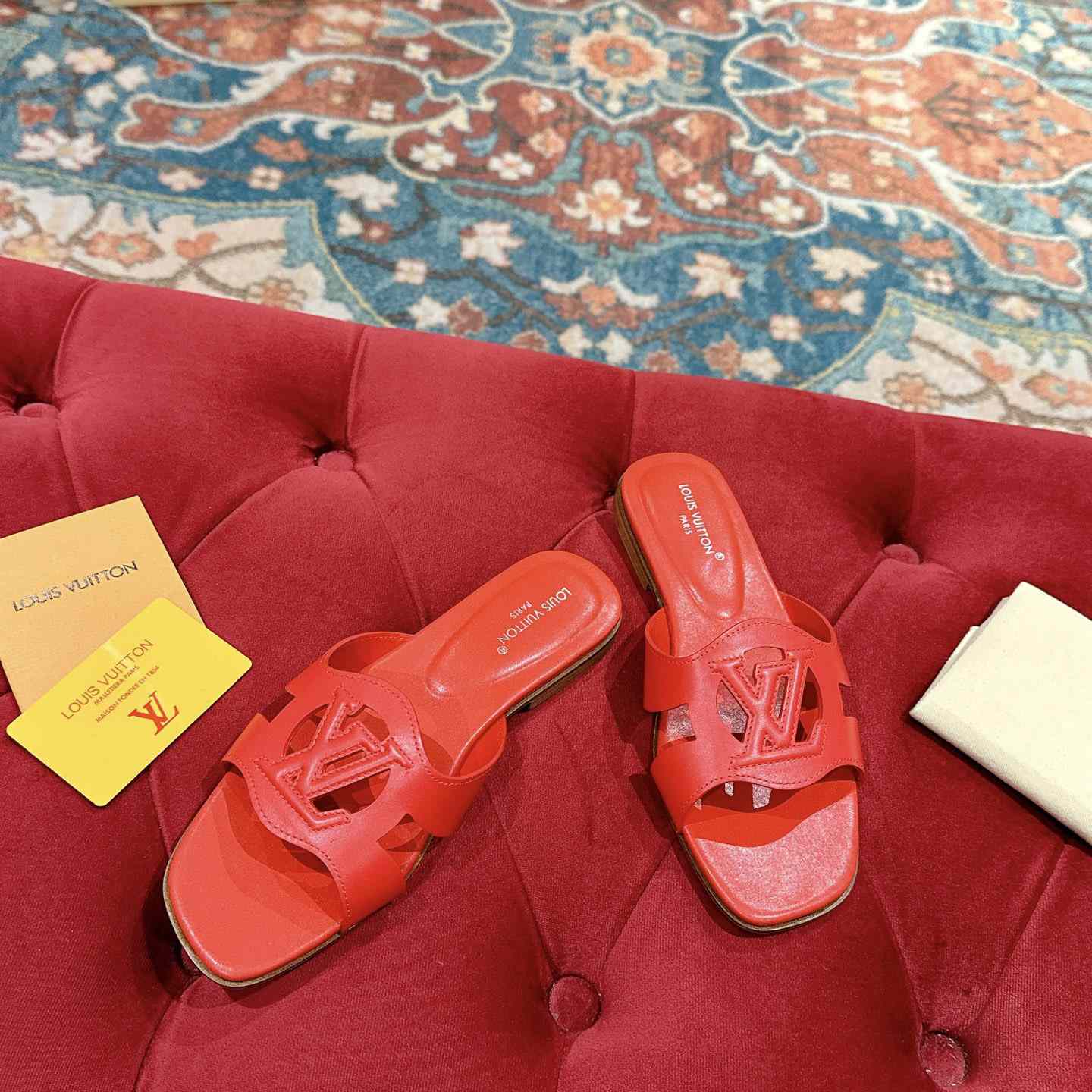 Louis Vuitton LV Isola Flat Mule - DesignerGu