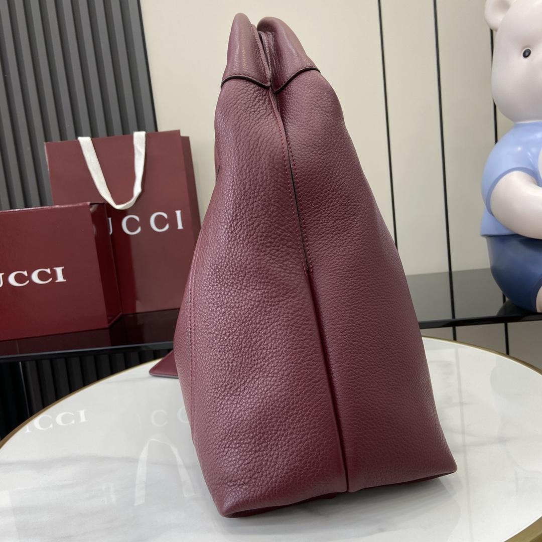 Gucci Softbit Maxi Shoulder Bag - DesignerGu