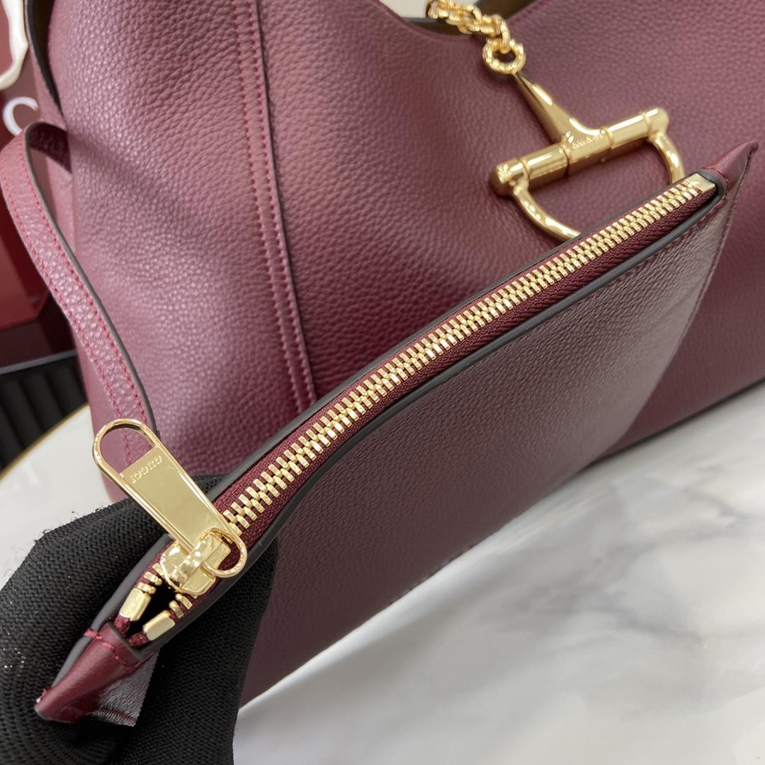 Gucci Softbit Maxi Shoulder Bag - DesignerGu