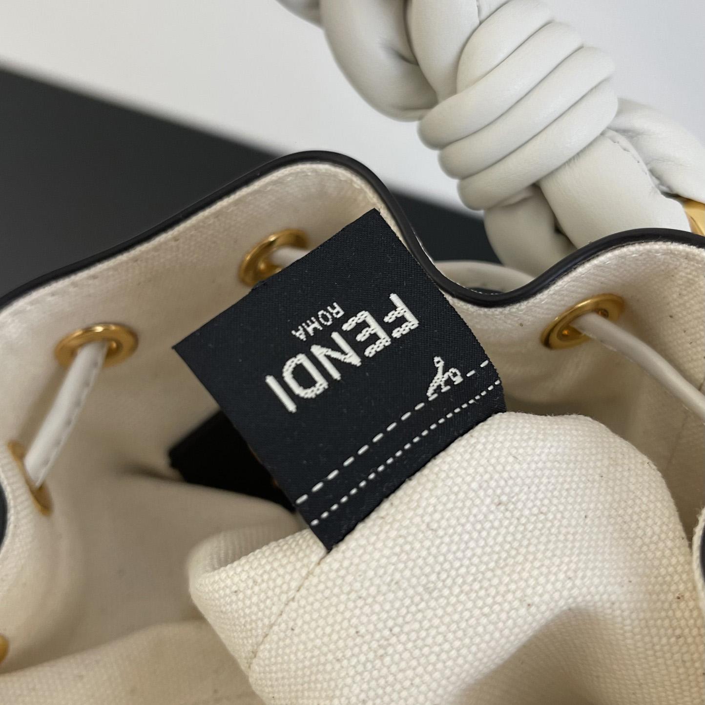 Fendi Bucket Bag (18-12-10cm) - DesignerGu