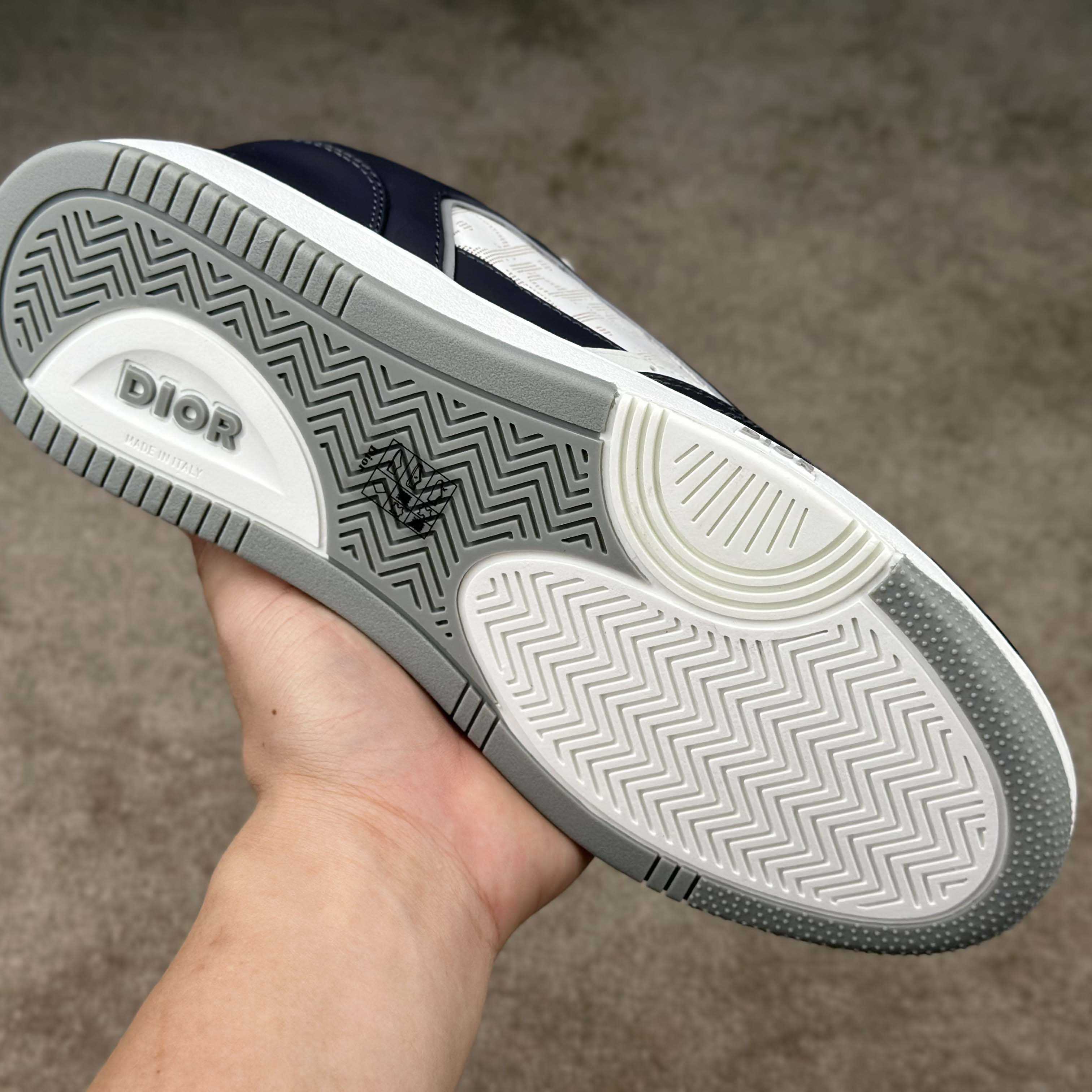 Dior B27 Low-Top Sneaker  - DesignerGu