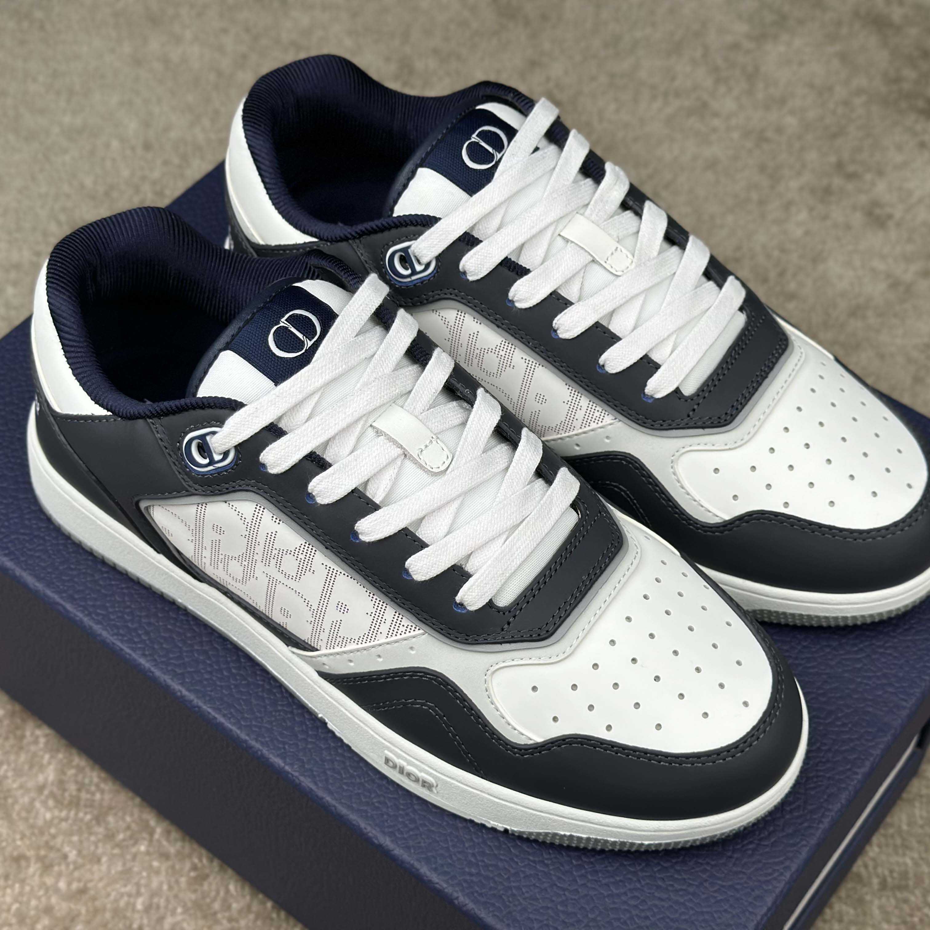 Dior B27 Low-Top Sneaker  - DesignerGu