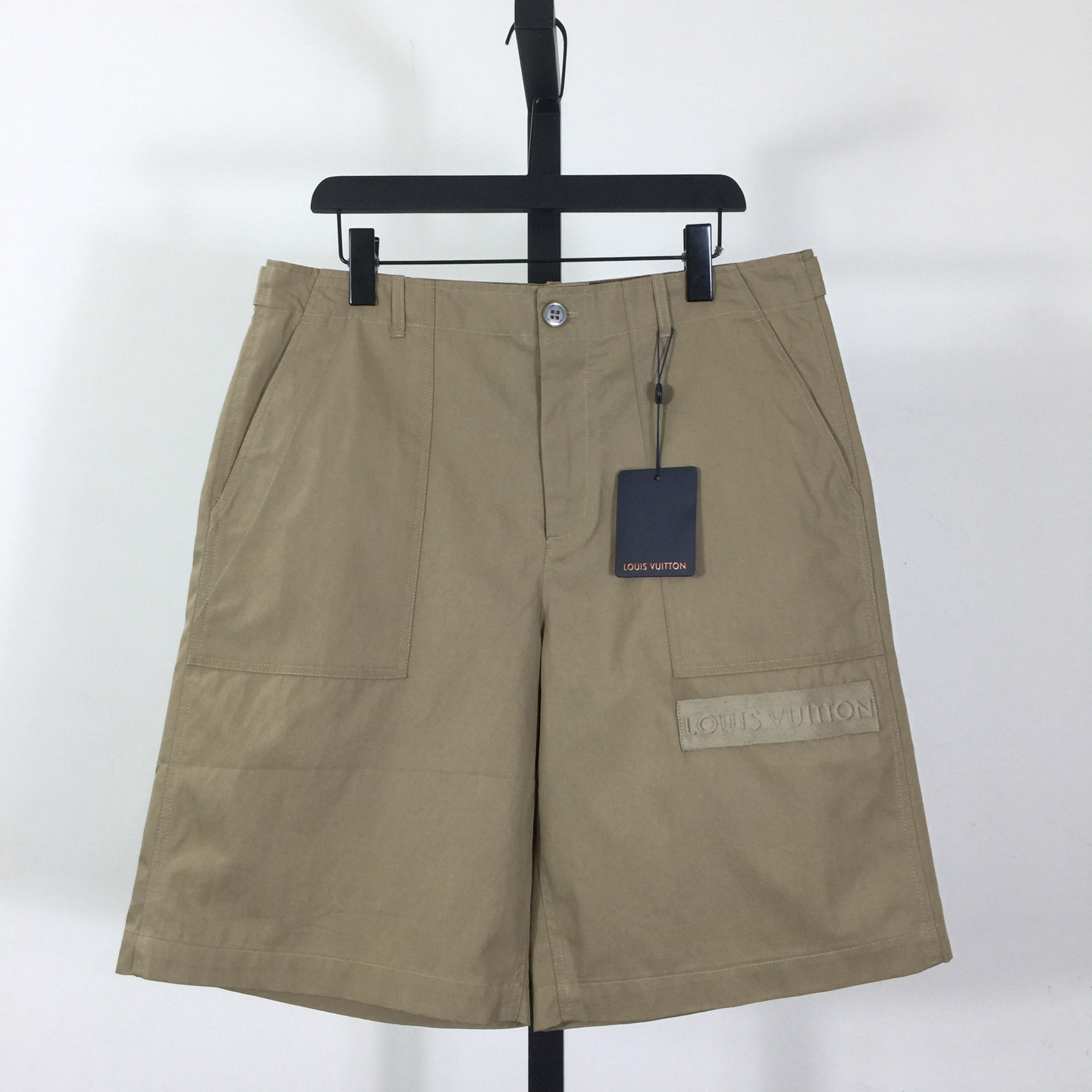 Louis Vuitton Shorts    - DesignerGu