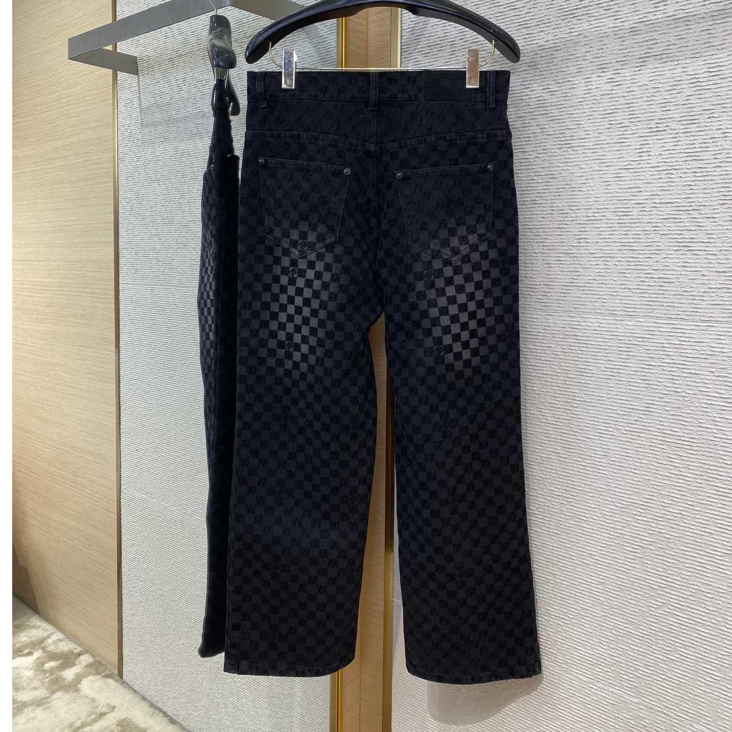 Louis Vuitton Flocked Damier Denim Wide-Leg Pants   1AHBKQ - DesignerGu
