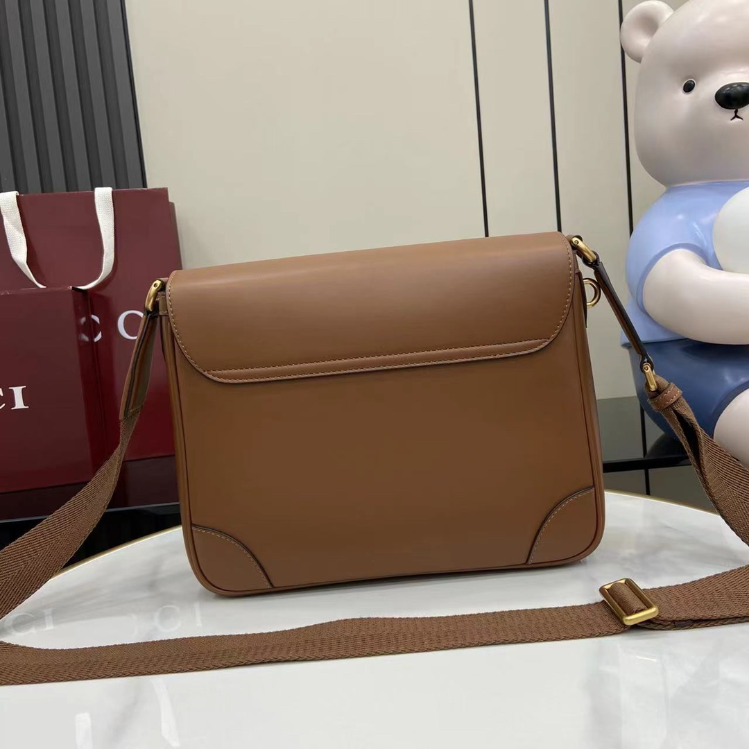 Gucci GG Emblem Medium Crossbody Bag - DesignerGu