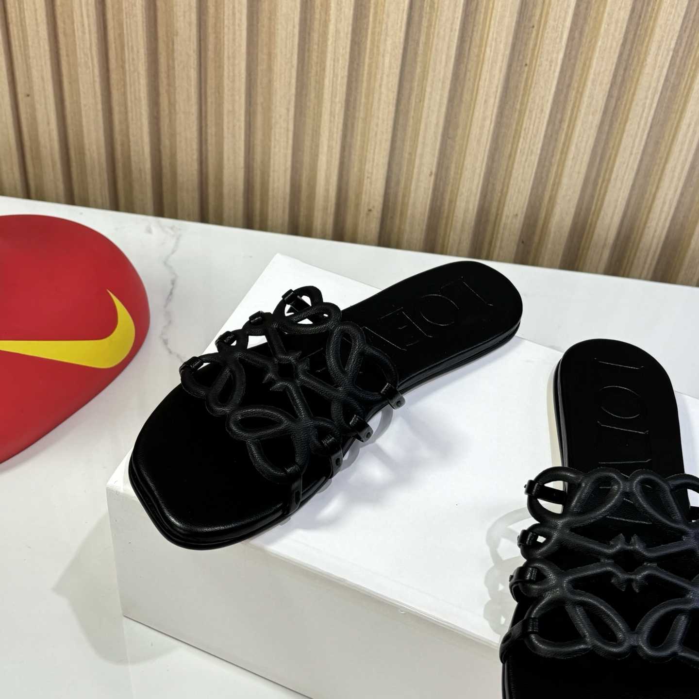 Loewe Petal Anagram Slide In Soft Calfskin - DesignerGu