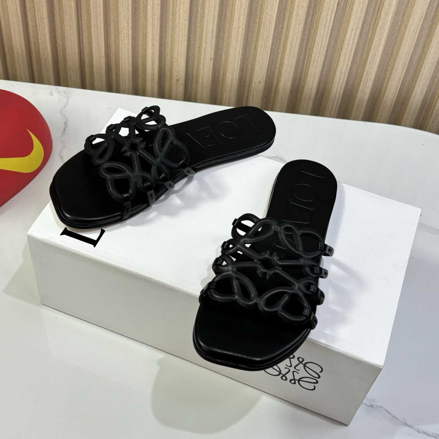 Loewe Petal Anagram Slide In Soft Calfskin - DesignerGu