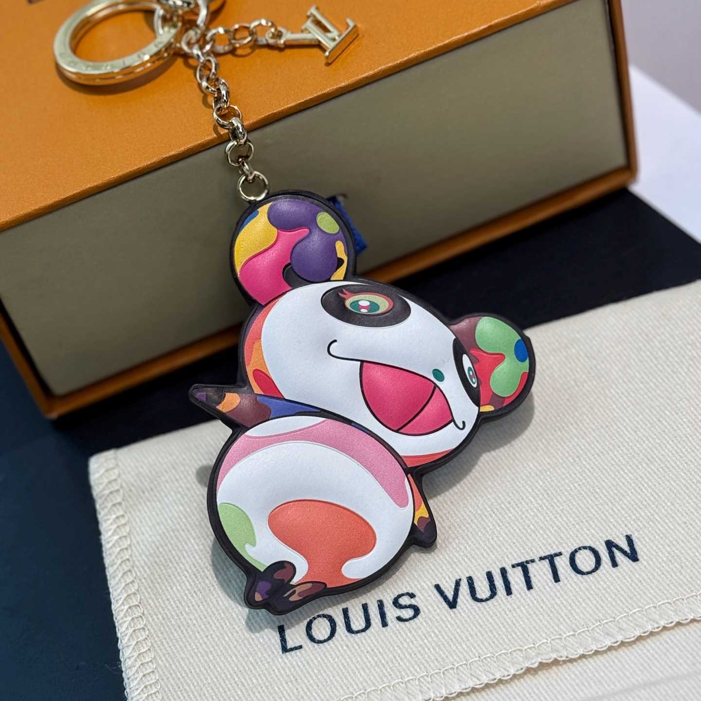 Louis Vuitton LV x TM Superflat Panda Key Holder   M02467 - DesignerGu