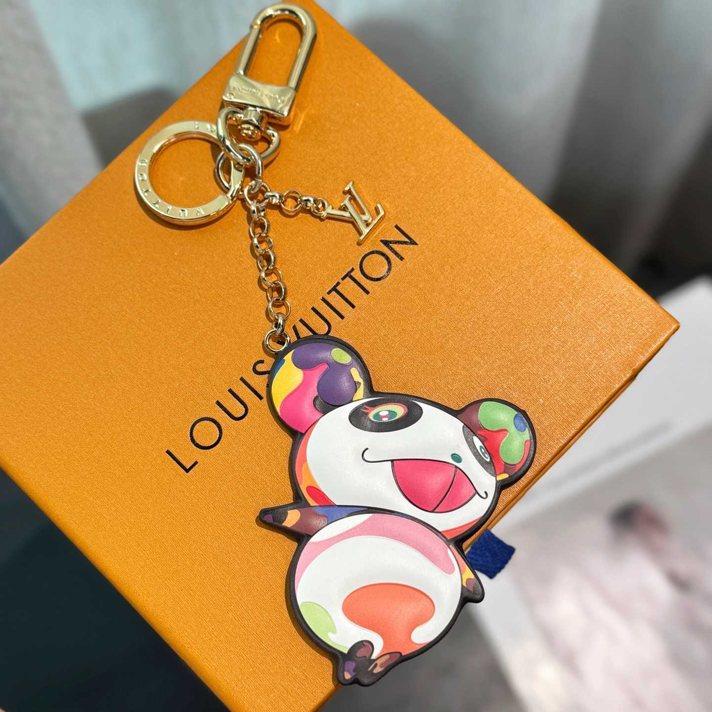 Louis Vuitton LV x TM Superflat Panda Key Holder   M02467 - DesignerGu