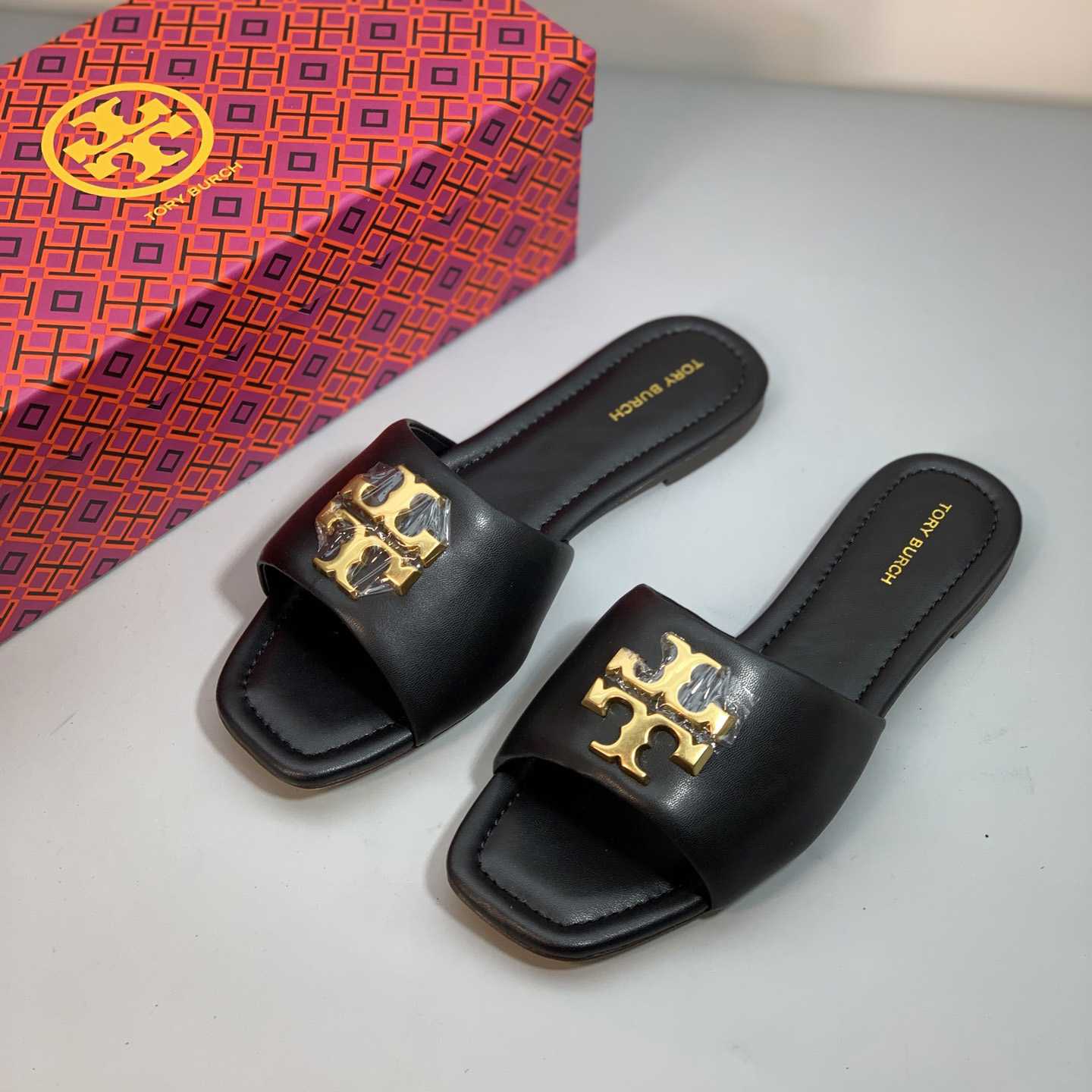 Tory Burch Eleanor Slide Sandal - DesignerGu