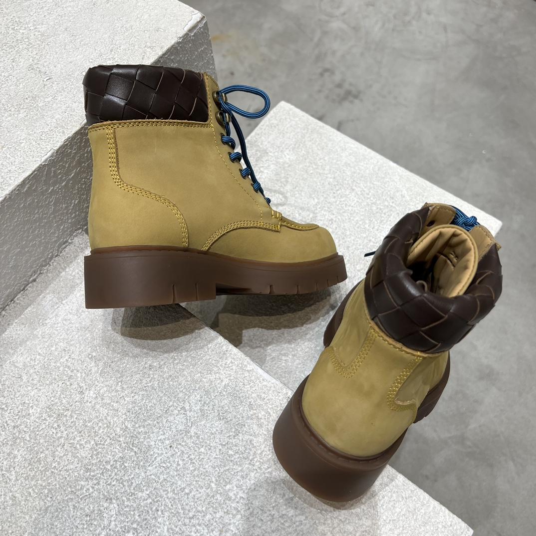 Bottega Veneta Haddock Lace-Up Ankle Boot - DesignerGu