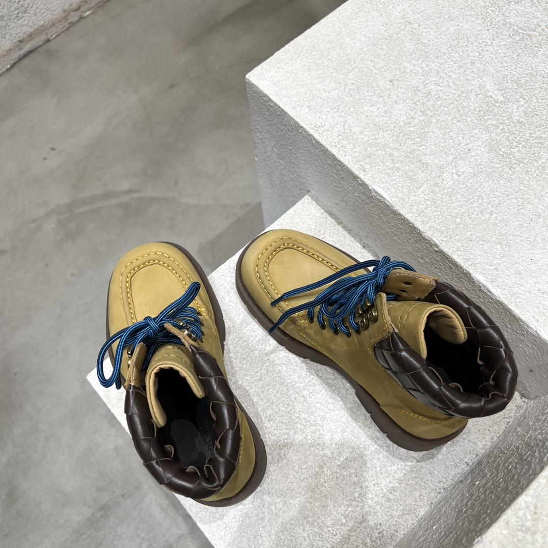 Bottega Veneta Haddock Lace-Up Ankle Boot - DesignerGu