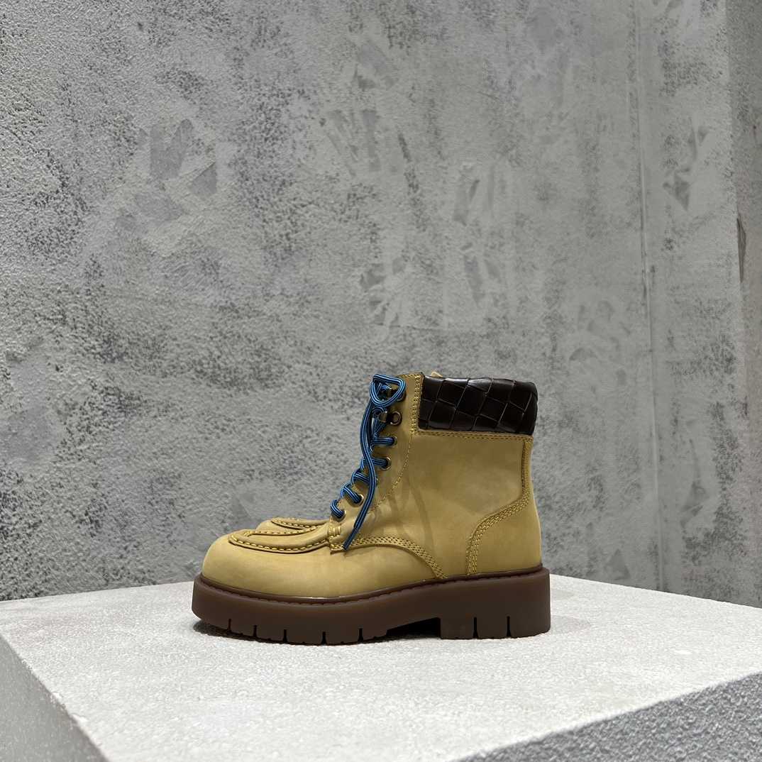 Bottega Veneta Haddock Lace-Up Ankle Boot - DesignerGu