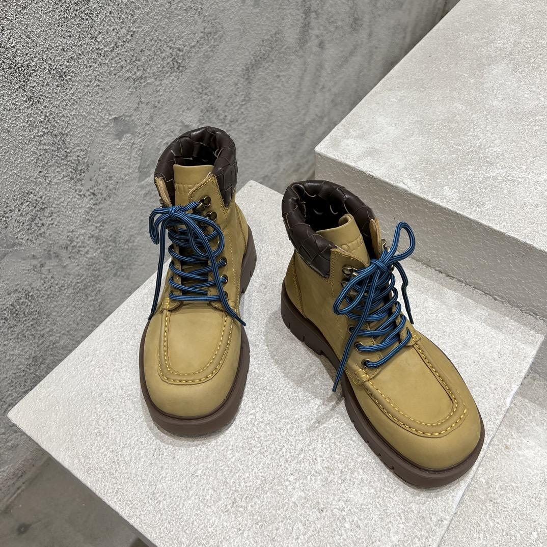 Bottega Veneta Haddock Lace-Up Ankle Boot - DesignerGu