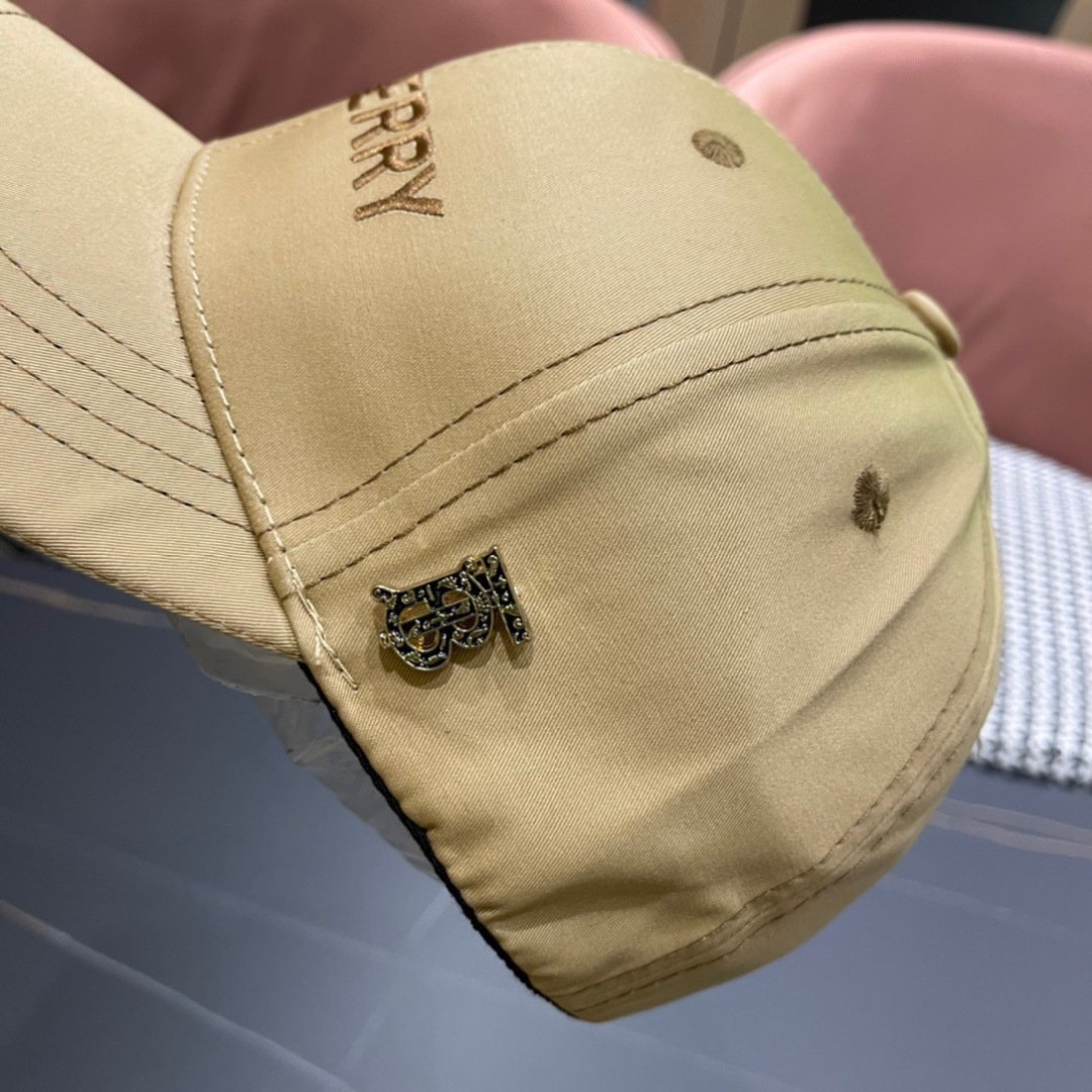 Burberry Baseball Cap - DesignerGu