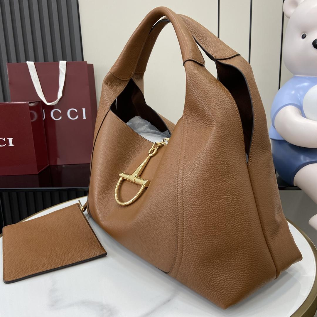 Gucci Softbit Maxi Shoulder Bag - DesignerGu
