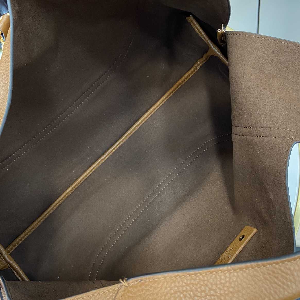 Gucci Softbit Maxi Shoulder Bag - DesignerGu