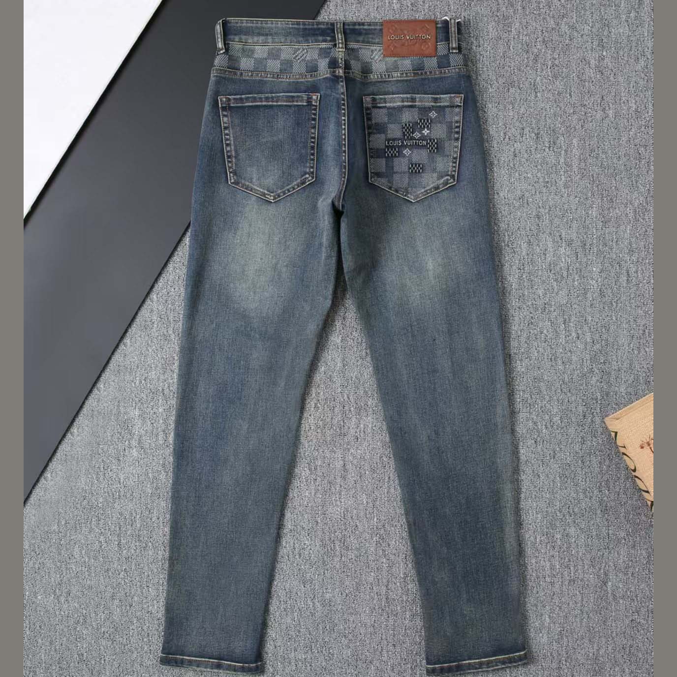 Louis Vuitton Jeans - DesignerGu