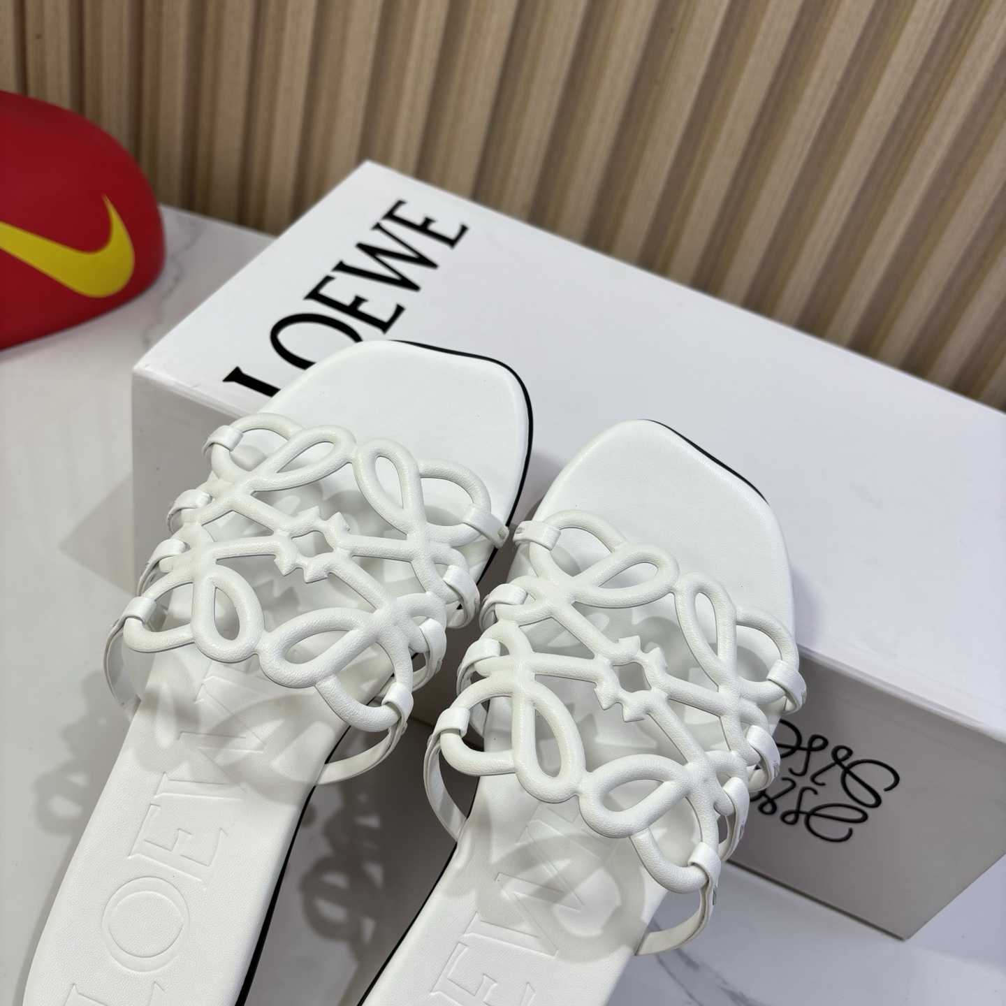 Loewe Petal Anagram Slide In Soft Calfskin - DesignerGu