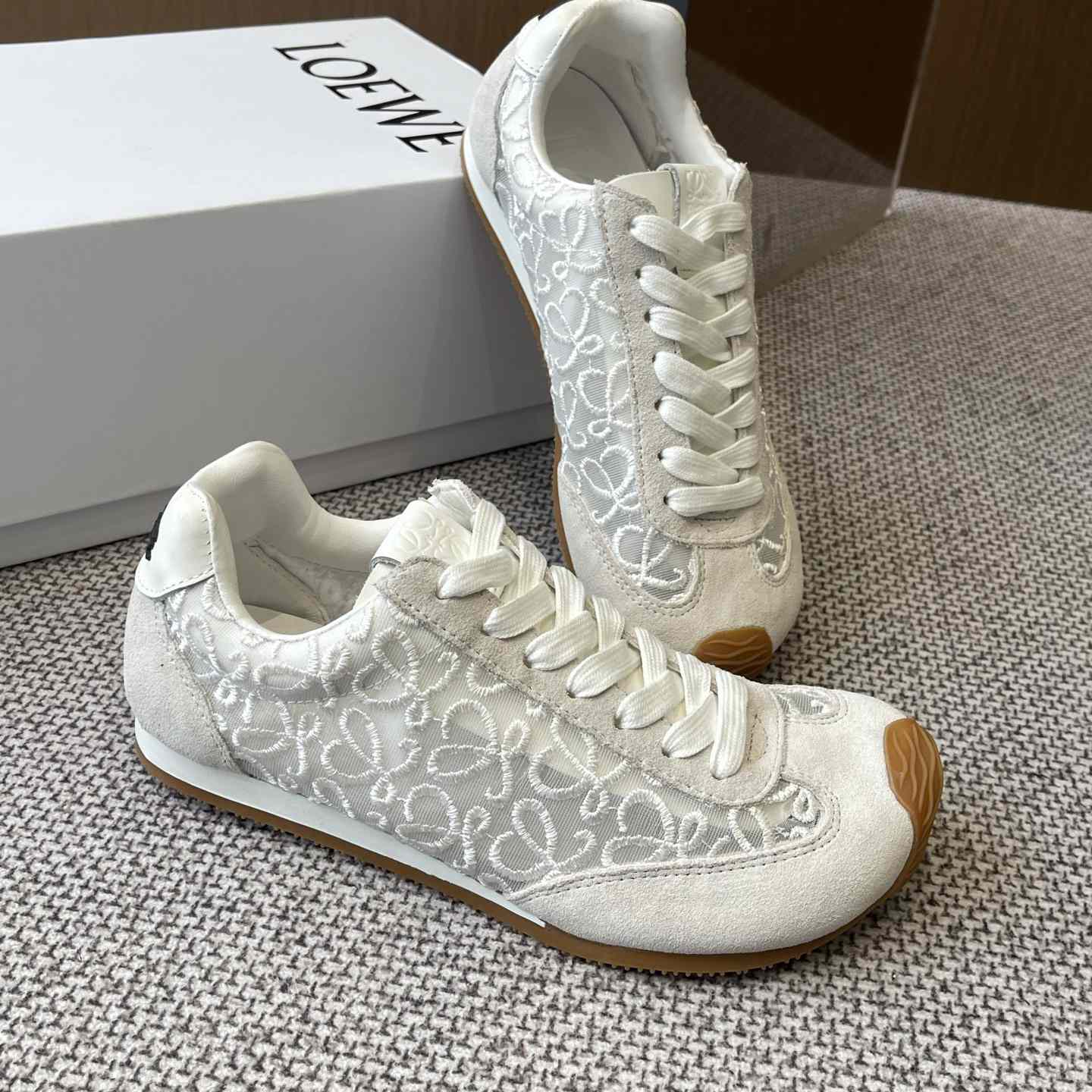 Loewe Runner  - DesignerGu