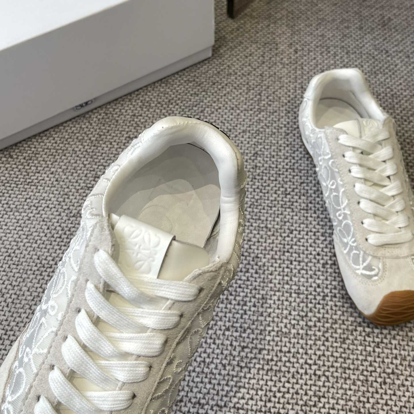 Loewe Runner  - DesignerGu