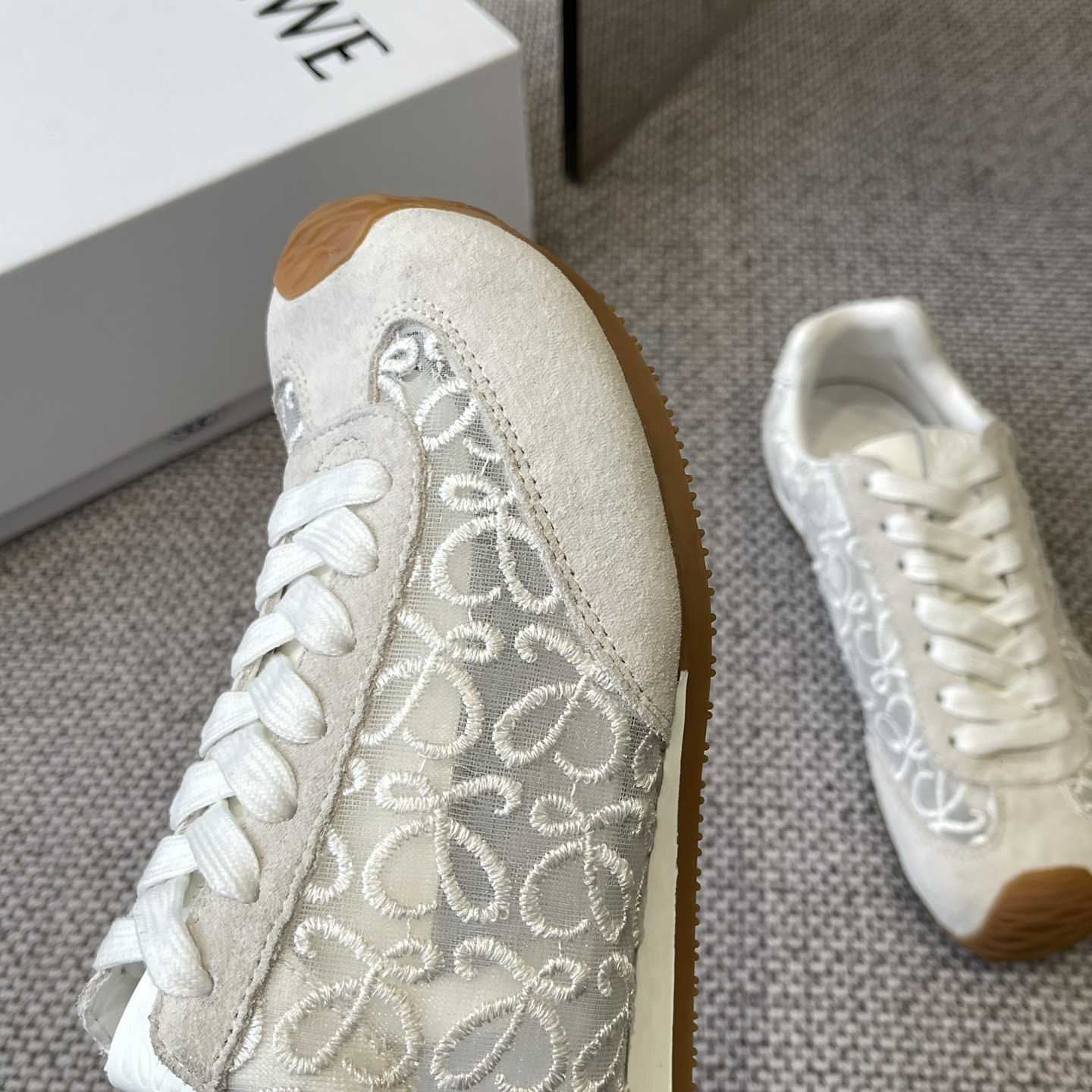 Loewe Runner  - DesignerGu