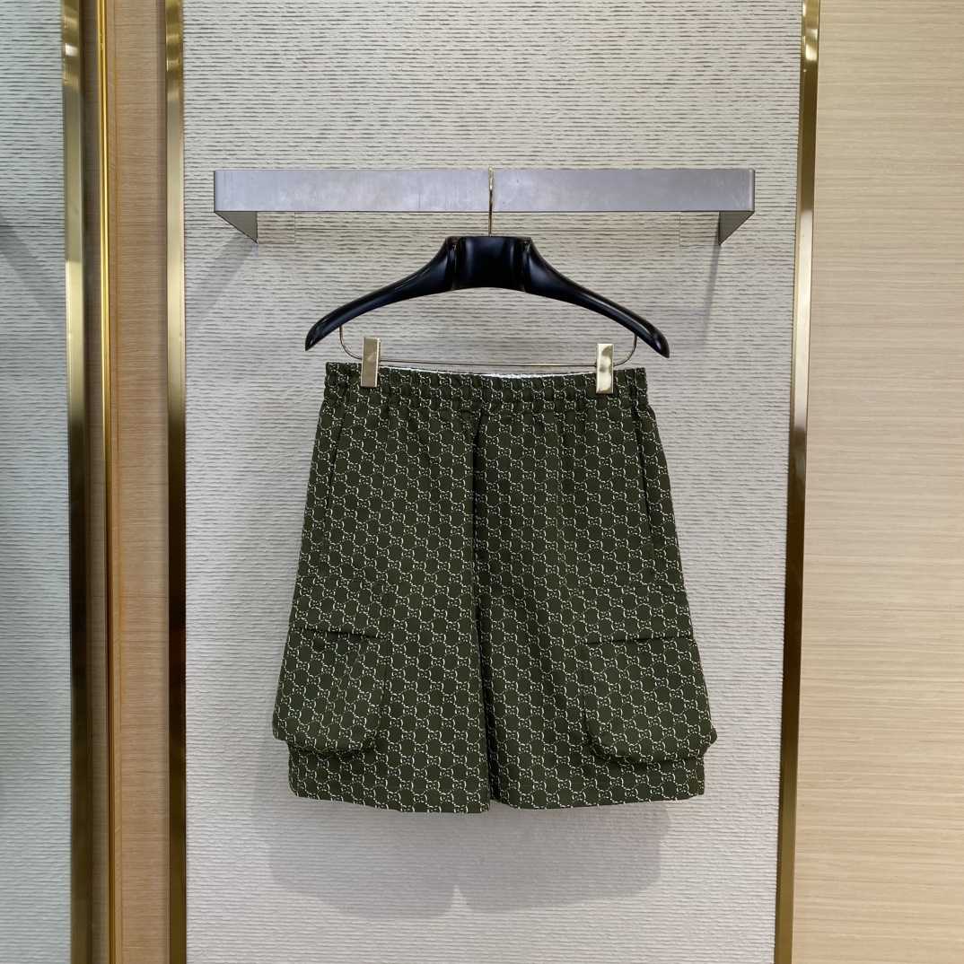 Gucci Cotton Jacquard Shorts With GG Shadow - DesignerGu