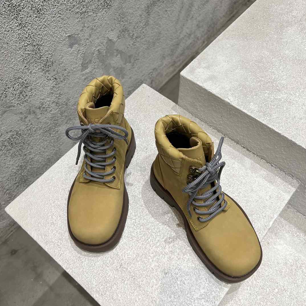 Bottega Veneta Haddock Lace-Up Ankle Boot - DesignerGu