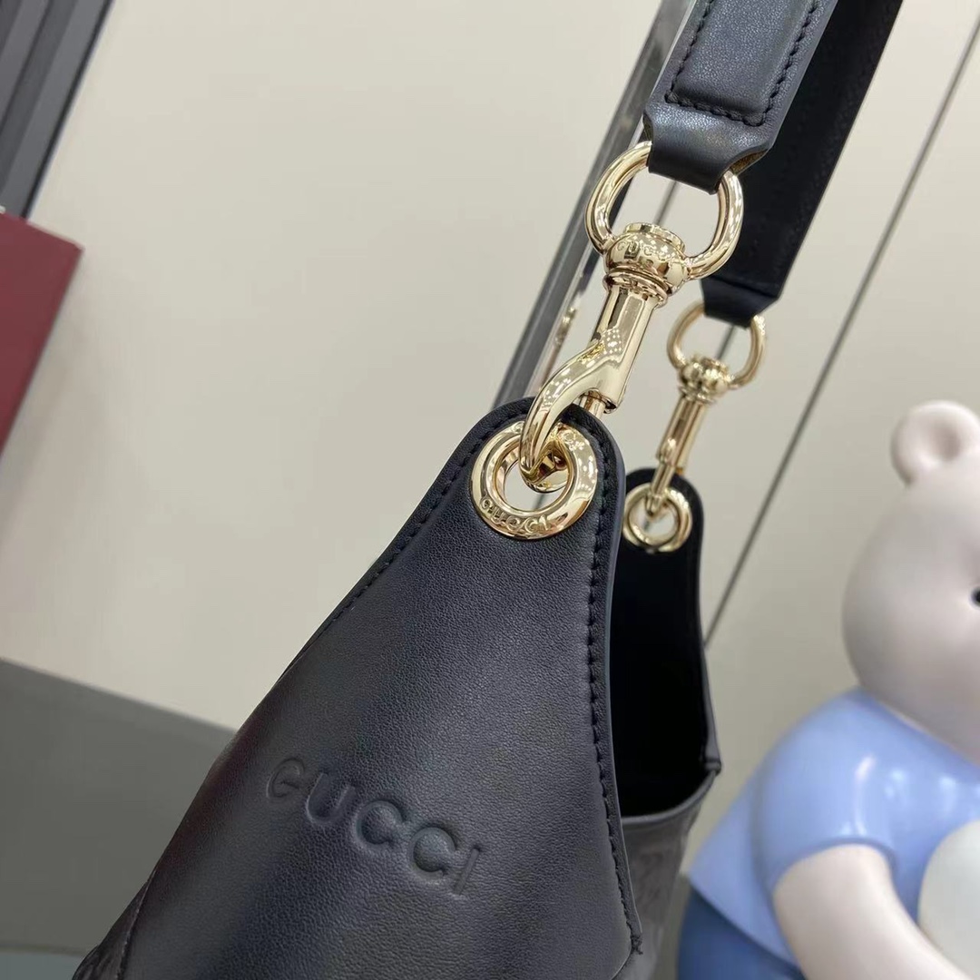 Gucci B Medium Shoulder Bag - DesignerGu