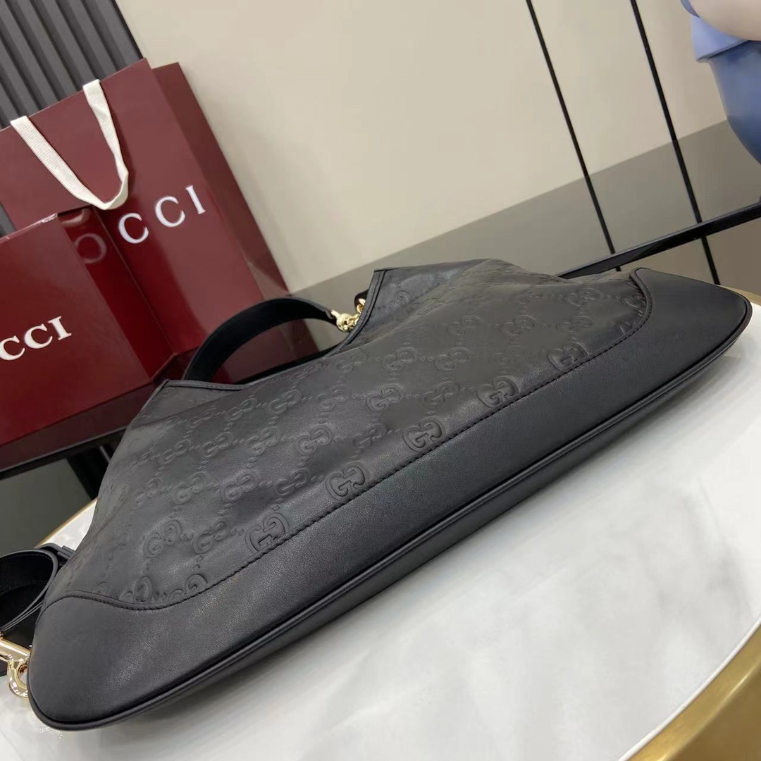 Gucci B Medium Shoulder Bag - DesignerGu