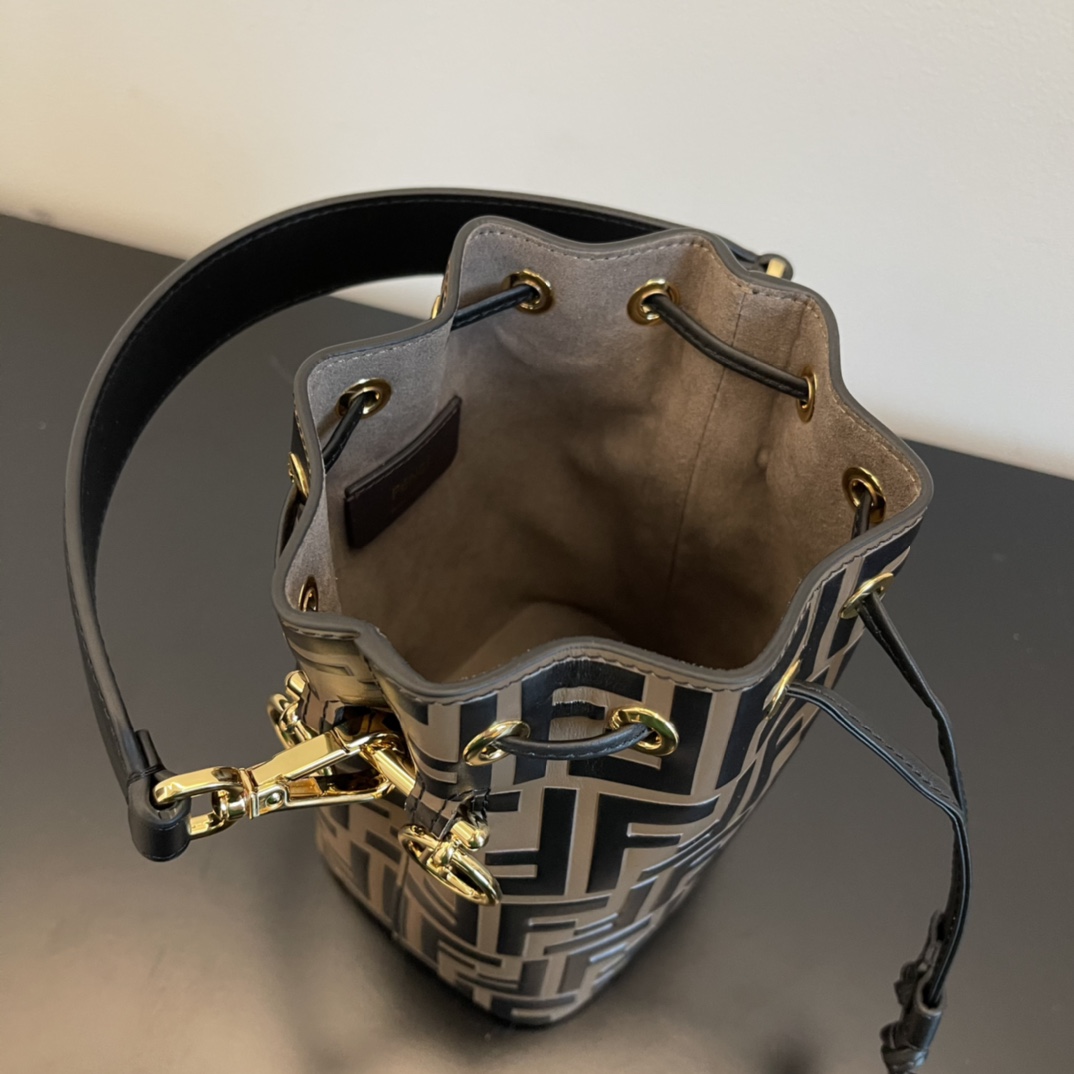 Fendi Mon Tresor Brown Leather Mini-Bag(18-12-10cm) - DesignerGu