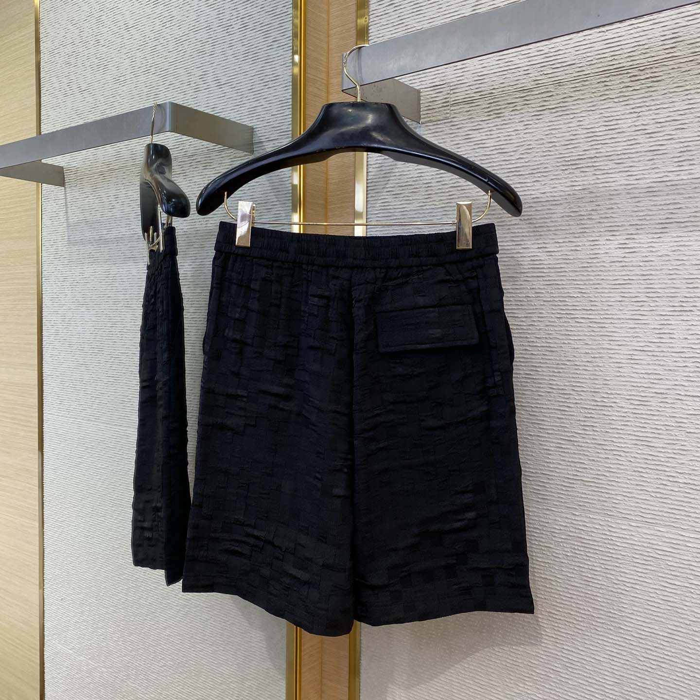 Louis Vuitton Graphic Jacquard Fluid Shorts  1AHCD5 - DesignerGu