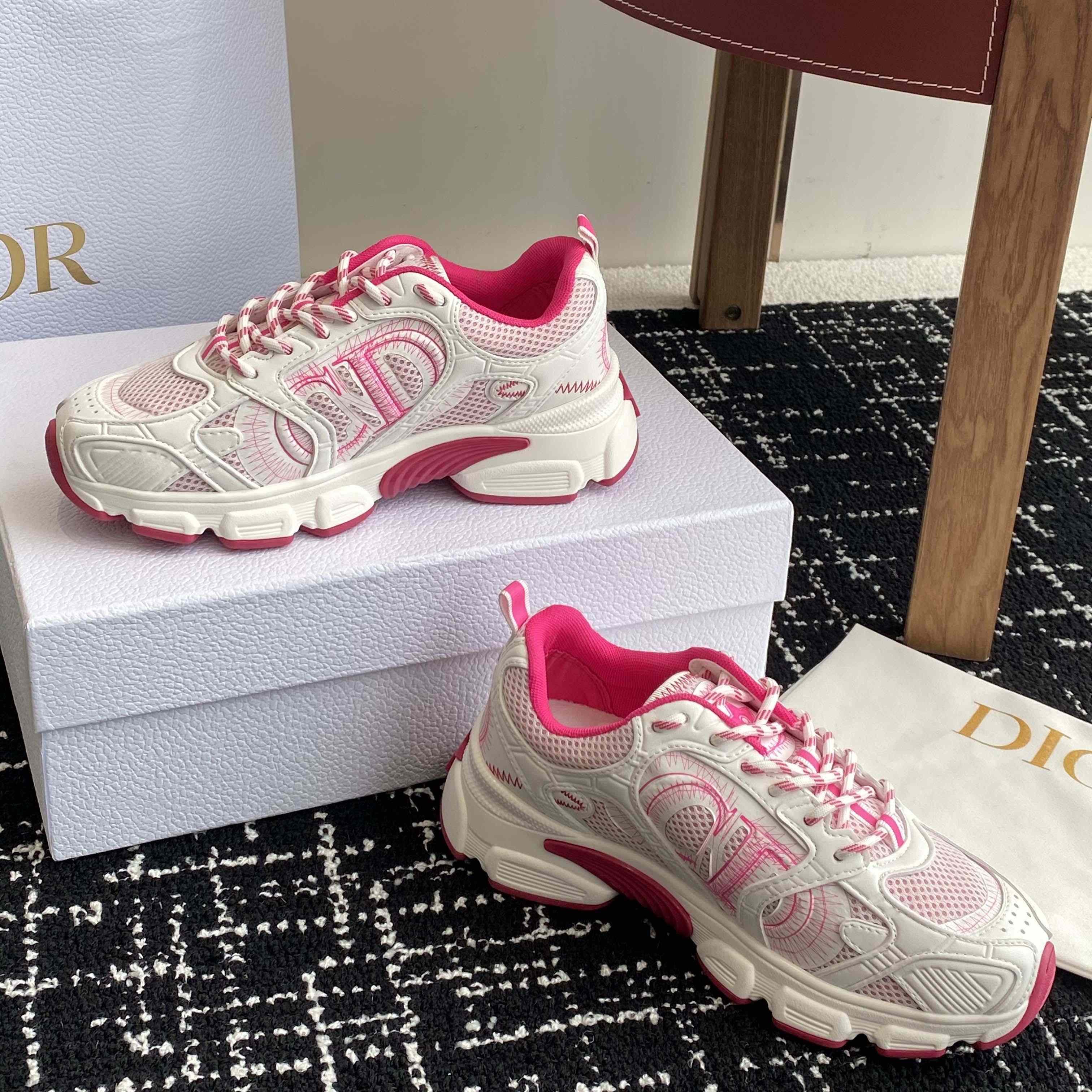 Miss Dior — Dior Chrono Sneaker  - DesignerGu