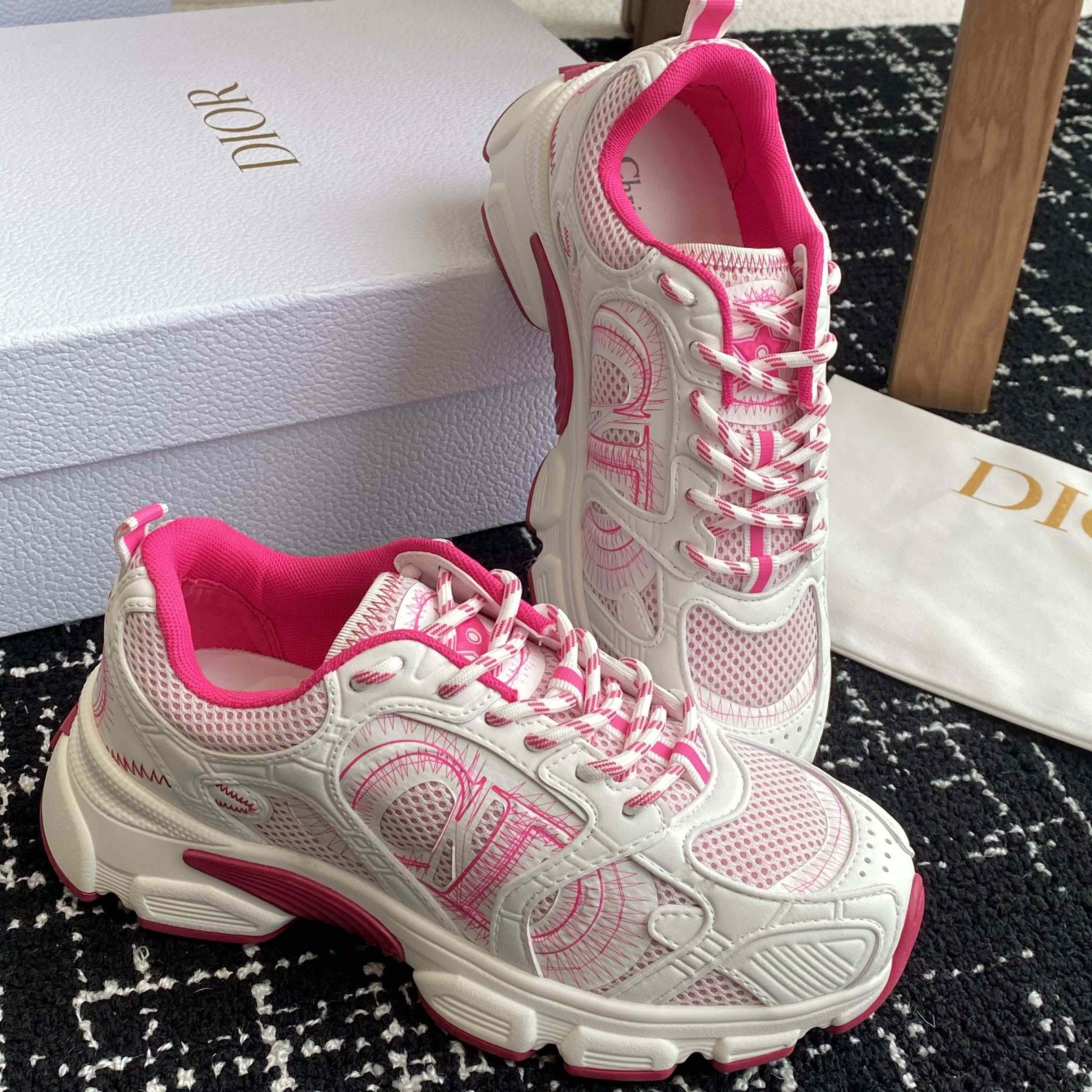Miss Dior — Dior Chrono Sneaker  - DesignerGu