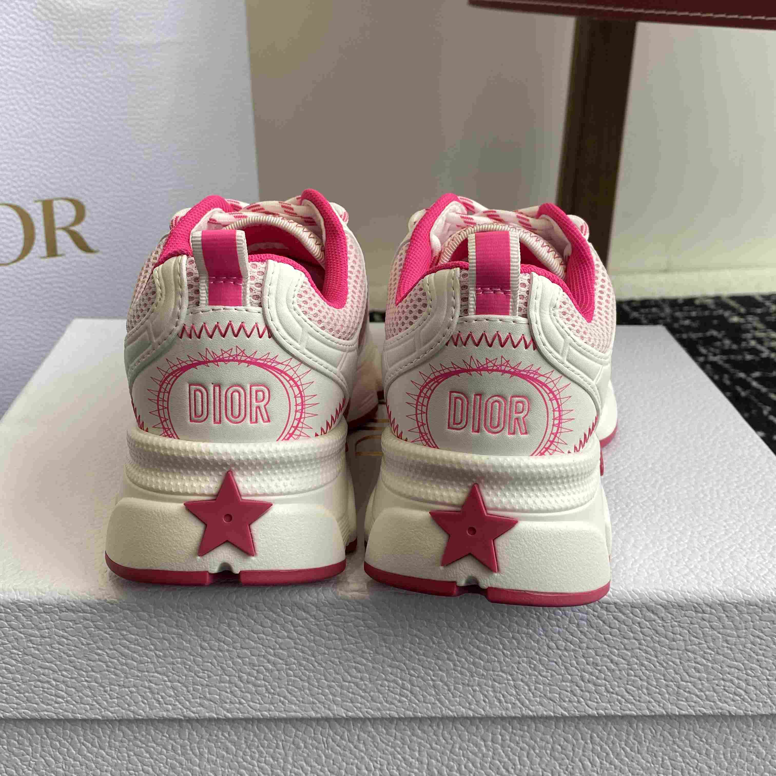 Miss Dior — Dior Chrono Sneaker  - DesignerGu