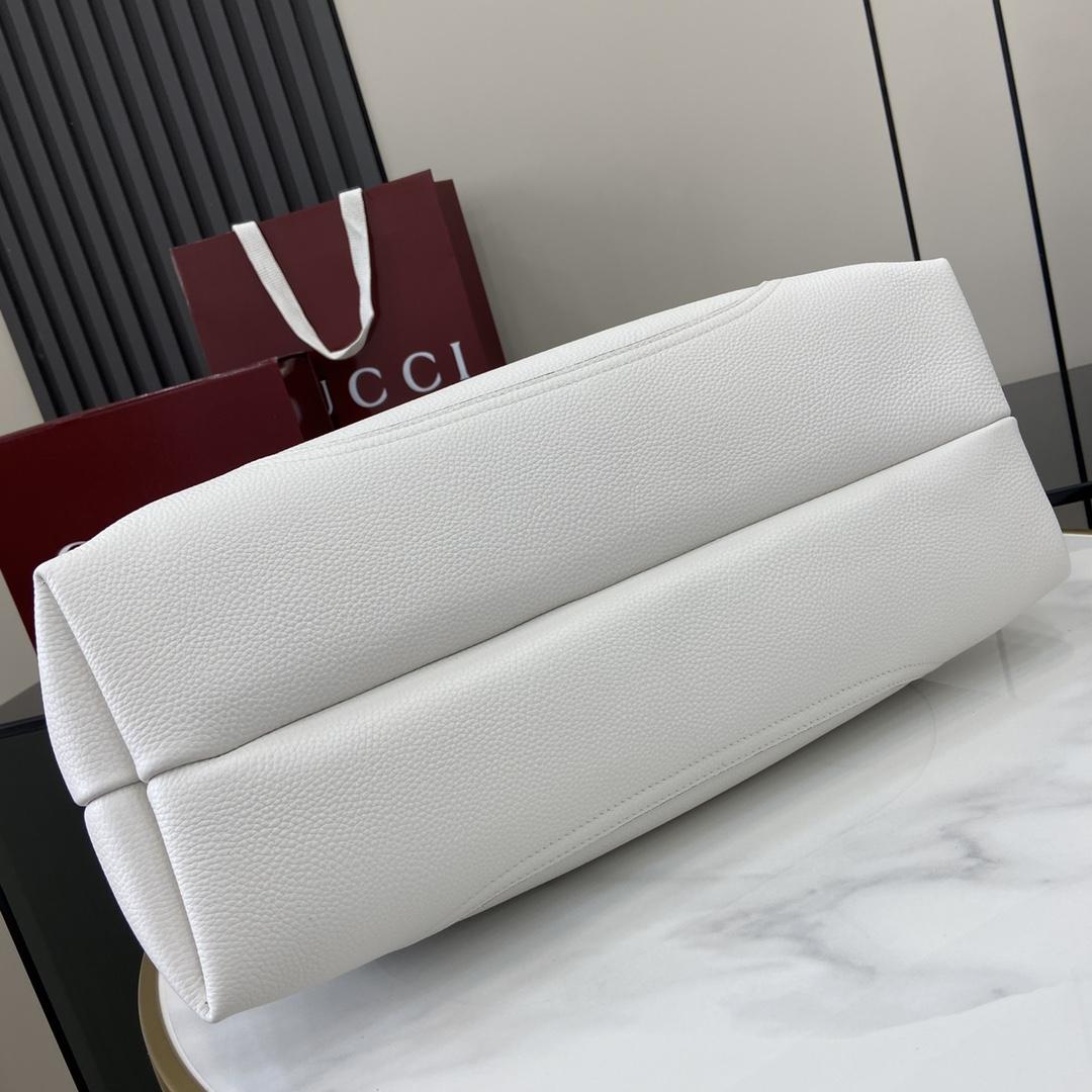 Gucci Softbit Maxi Shoulder Bag - DesignerGu