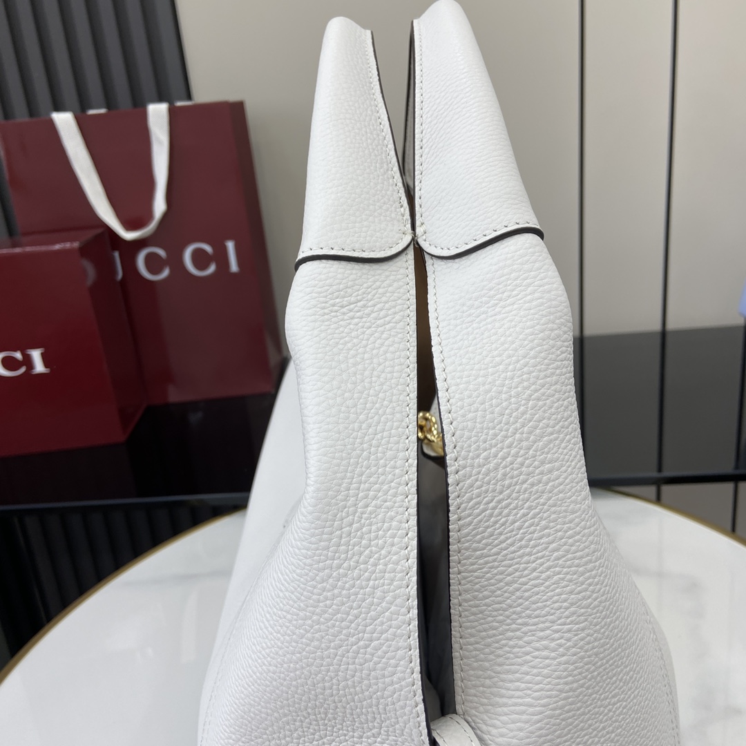 Gucci Softbit Maxi Shoulder Bag - DesignerGu